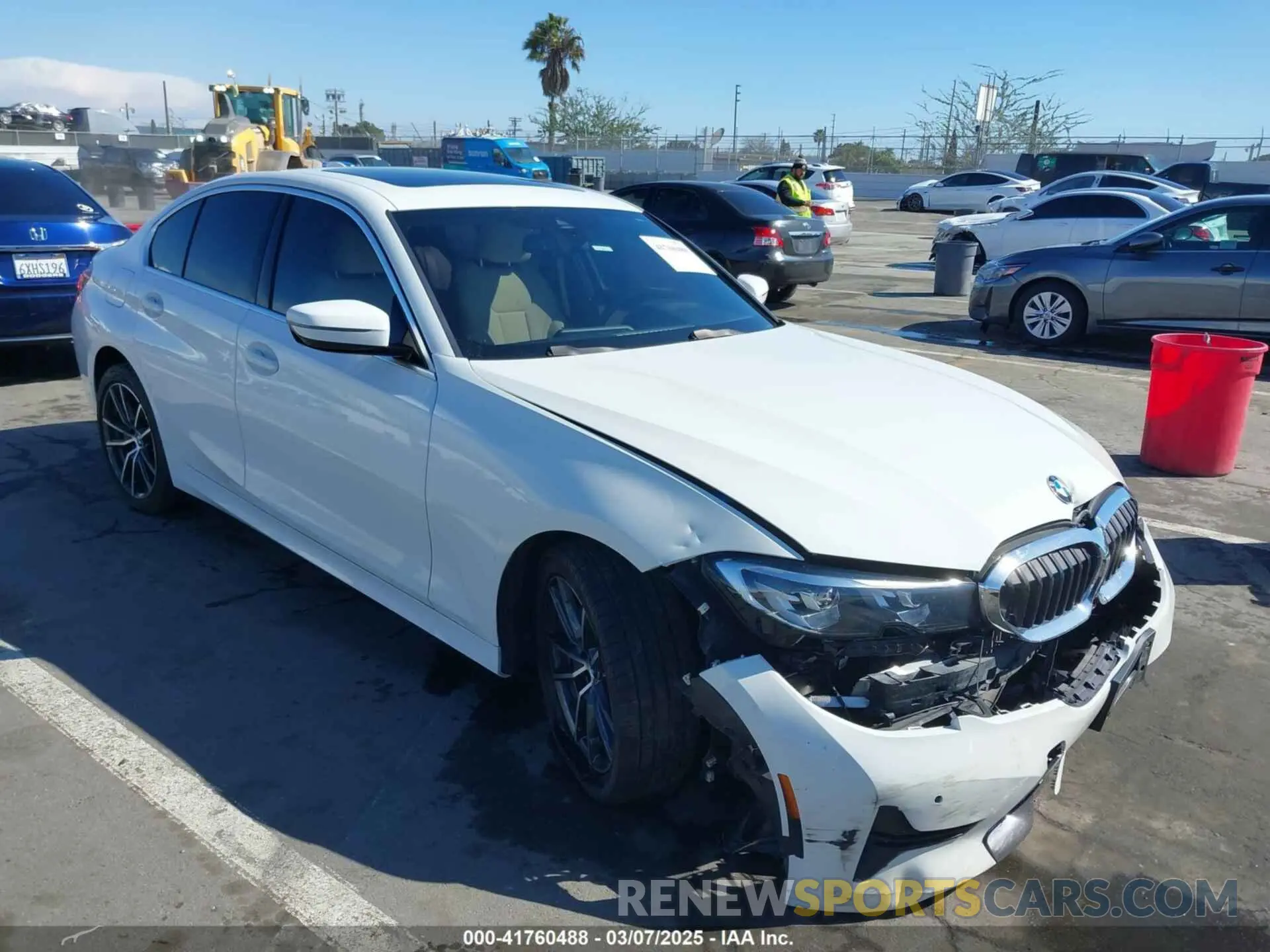 1 Photograph of a damaged car 3MW5R1J02L8B31552 BMW 330I 2020
