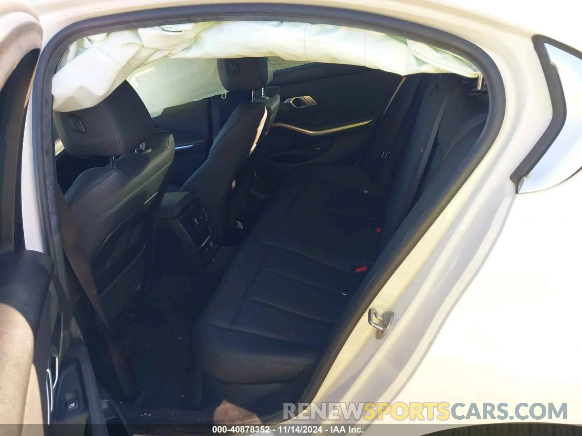 8 Photograph of a damaged car 3MW5R1J02L8B46777 BMW 330I 2020