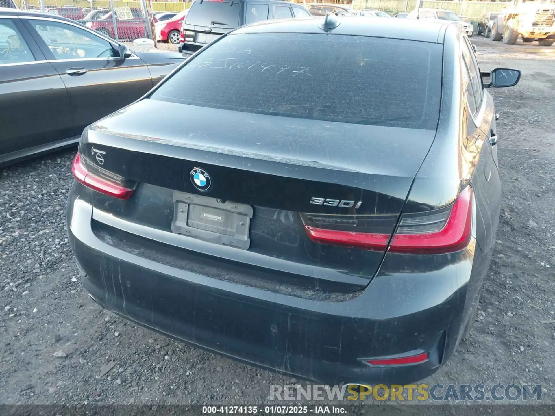 15 Photograph of a damaged car 3MW5R1J03L8B20639 BMW 330I 2020