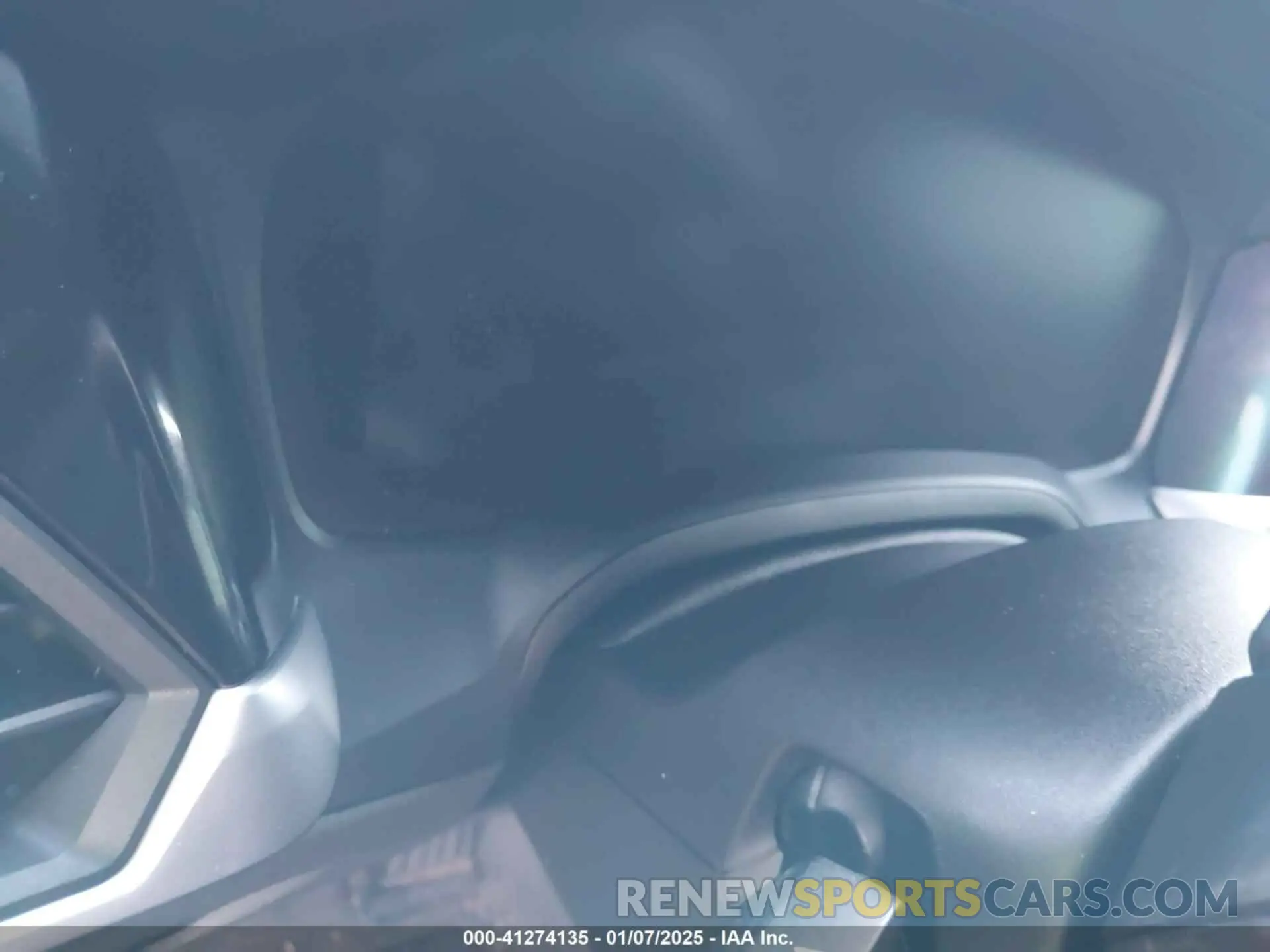 7 Photograph of a damaged car 3MW5R1J03L8B20639 BMW 330I 2020