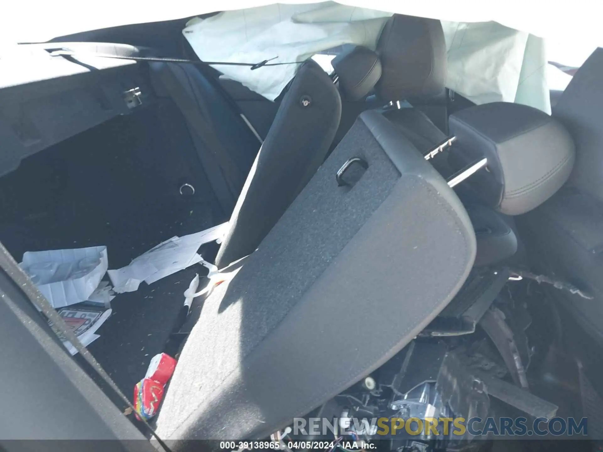 8 Photograph of a damaged car 3MW5R1J03L8B22214 BMW 330I 2020