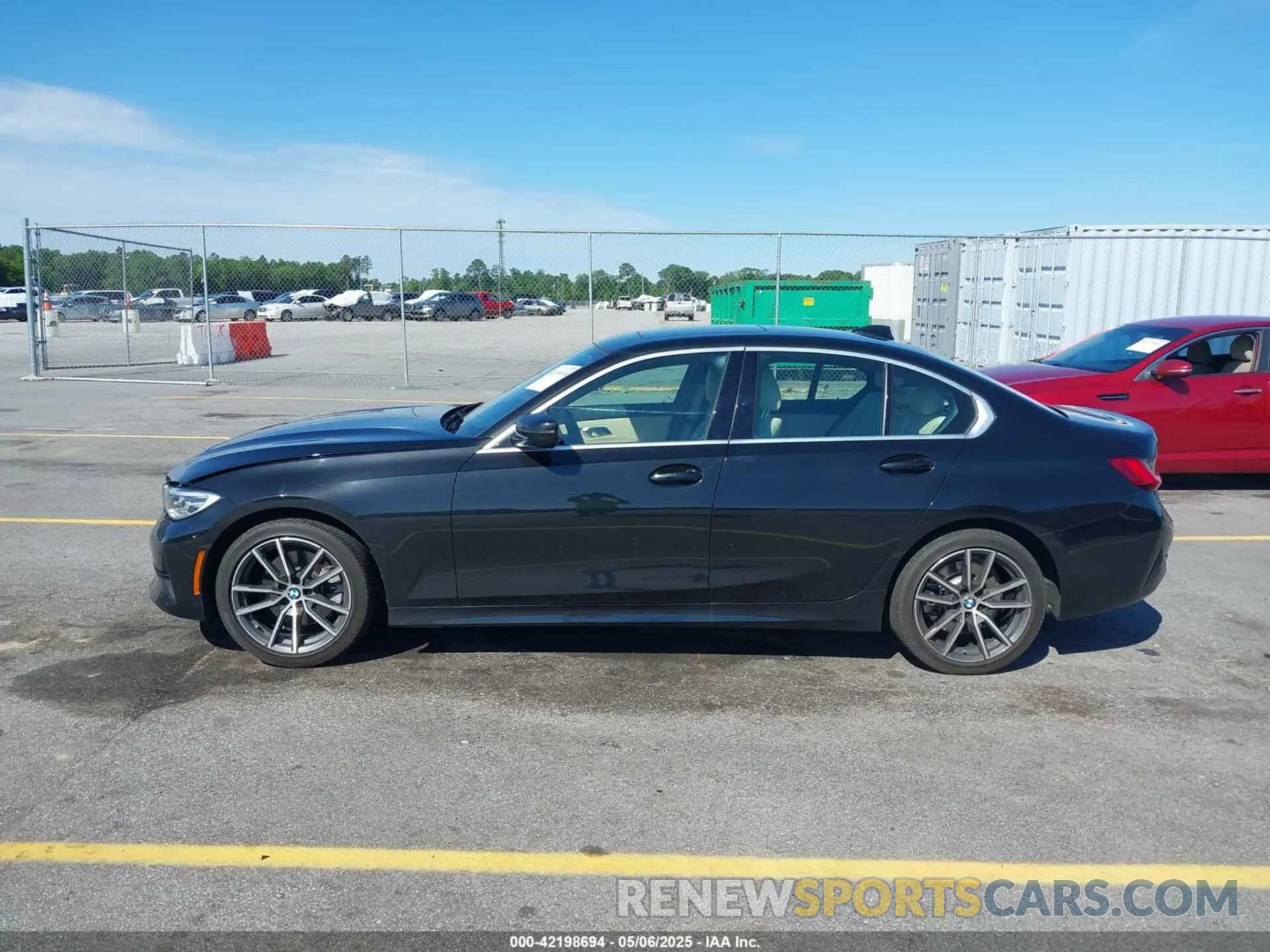 14 Photograph of a damaged car 3MW5R1J04L8B09942 BMW 330I 2020