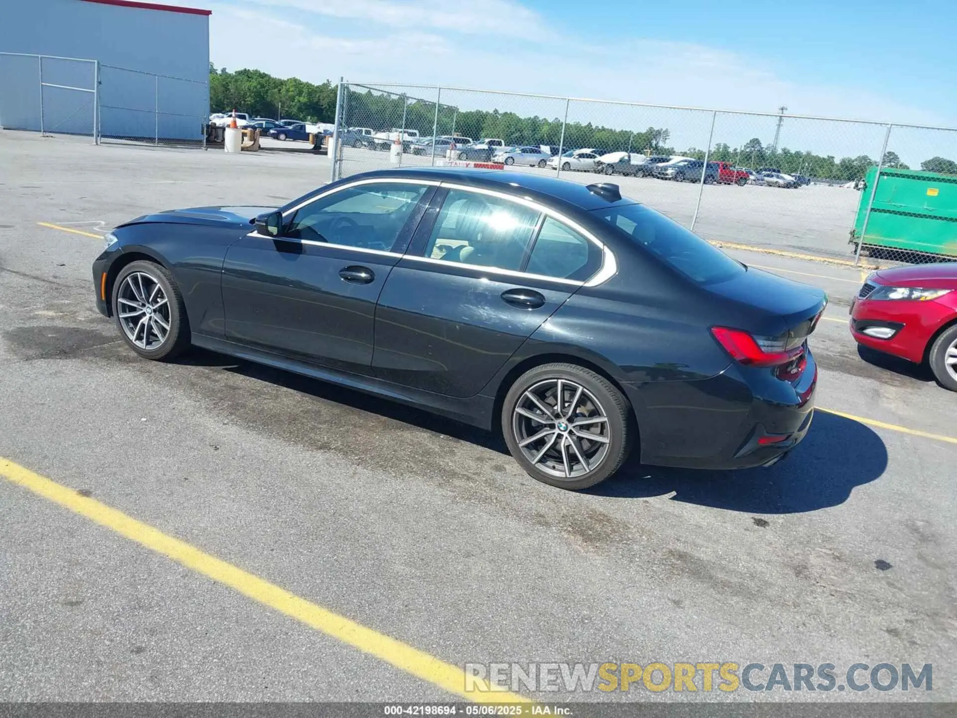 3 Photograph of a damaged car 3MW5R1J04L8B09942 BMW 330I 2020
