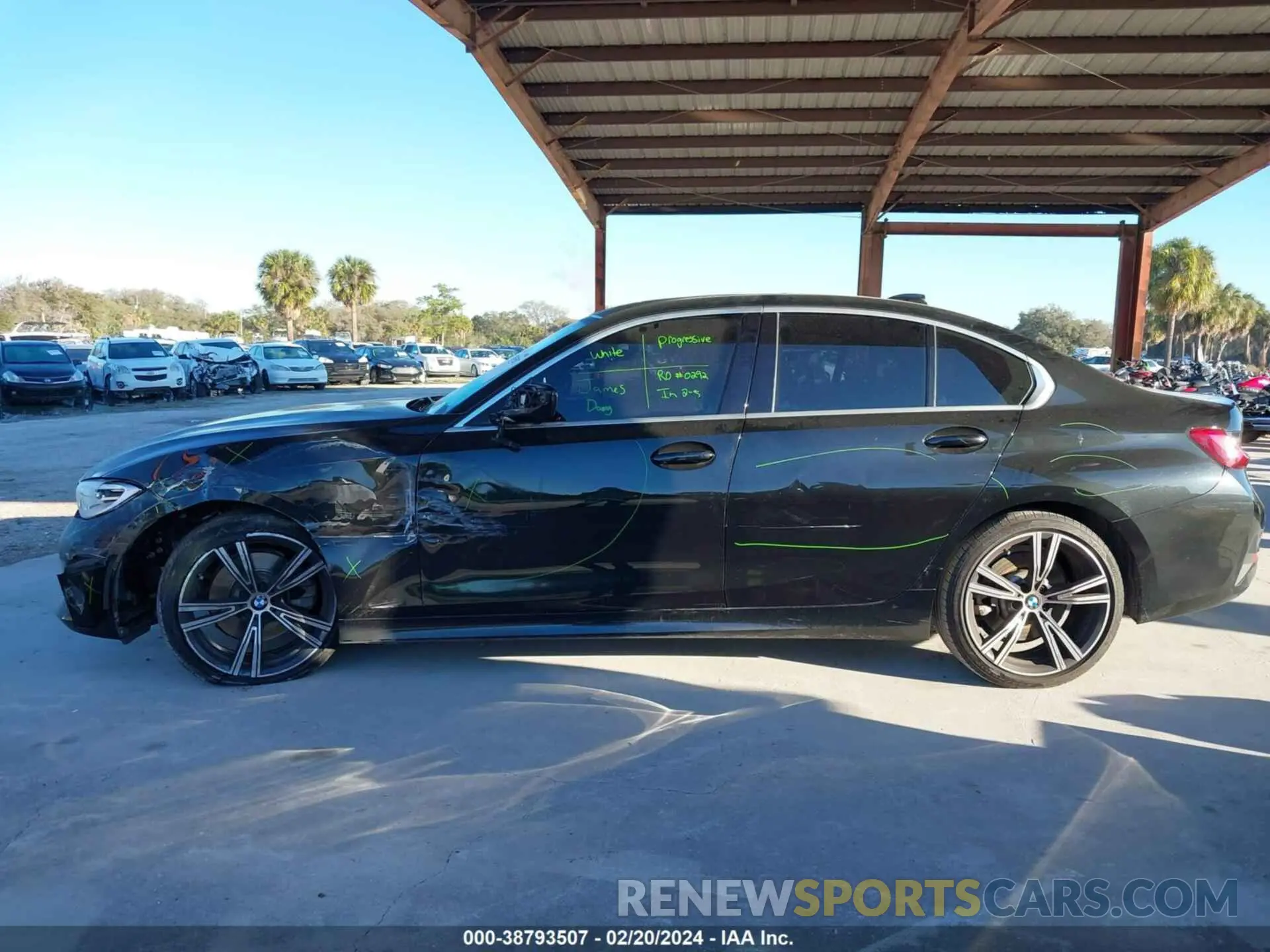 14 Photograph of a damaged car 3MW5R1J04L8B33982 BMW 330I 2020
