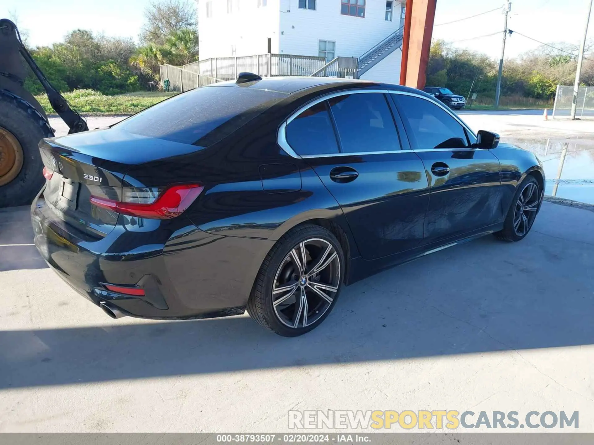 4 Photograph of a damaged car 3MW5R1J04L8B33982 BMW 330I 2020