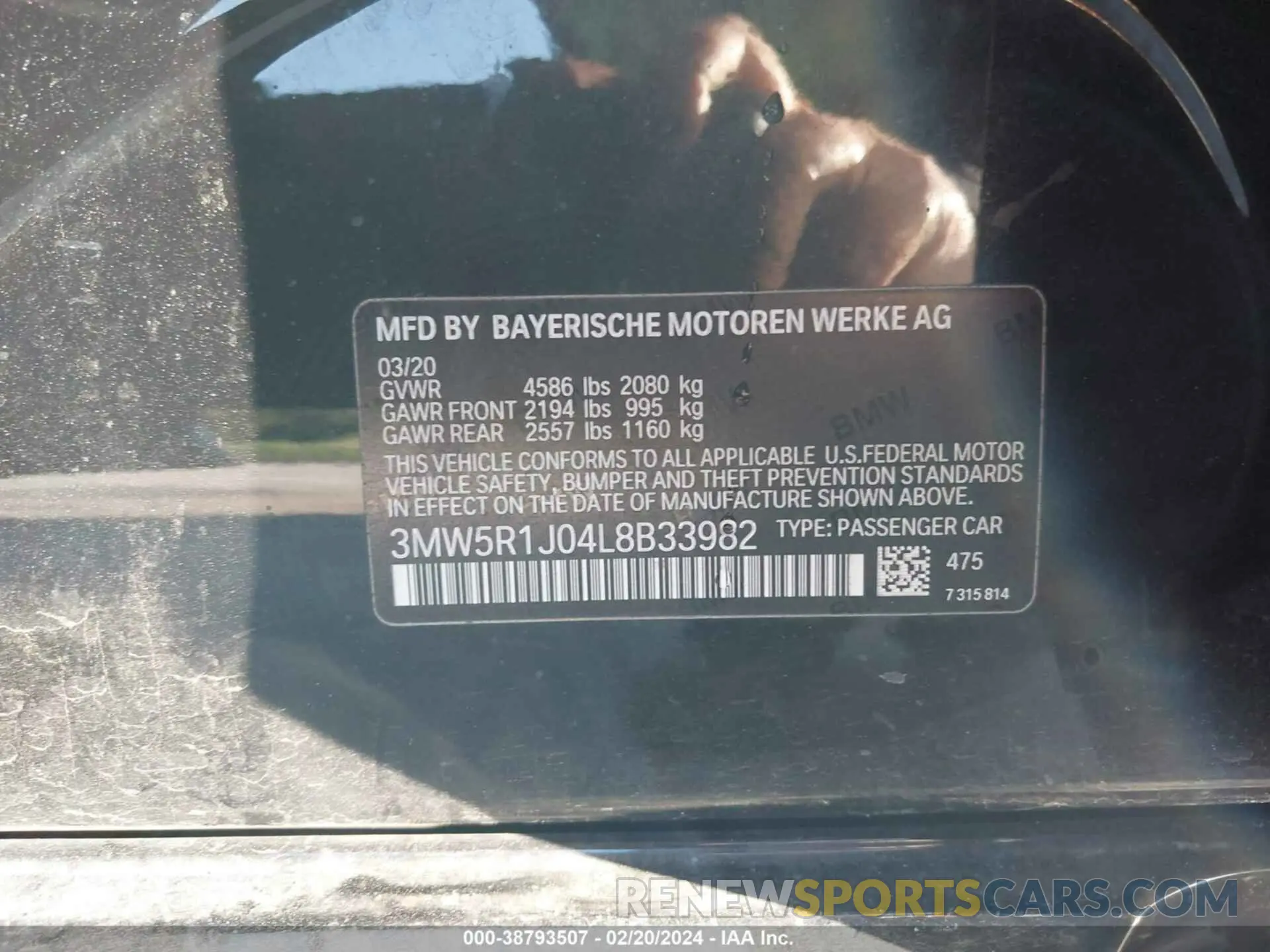 9 Photograph of a damaged car 3MW5R1J04L8B33982 BMW 330I 2020
