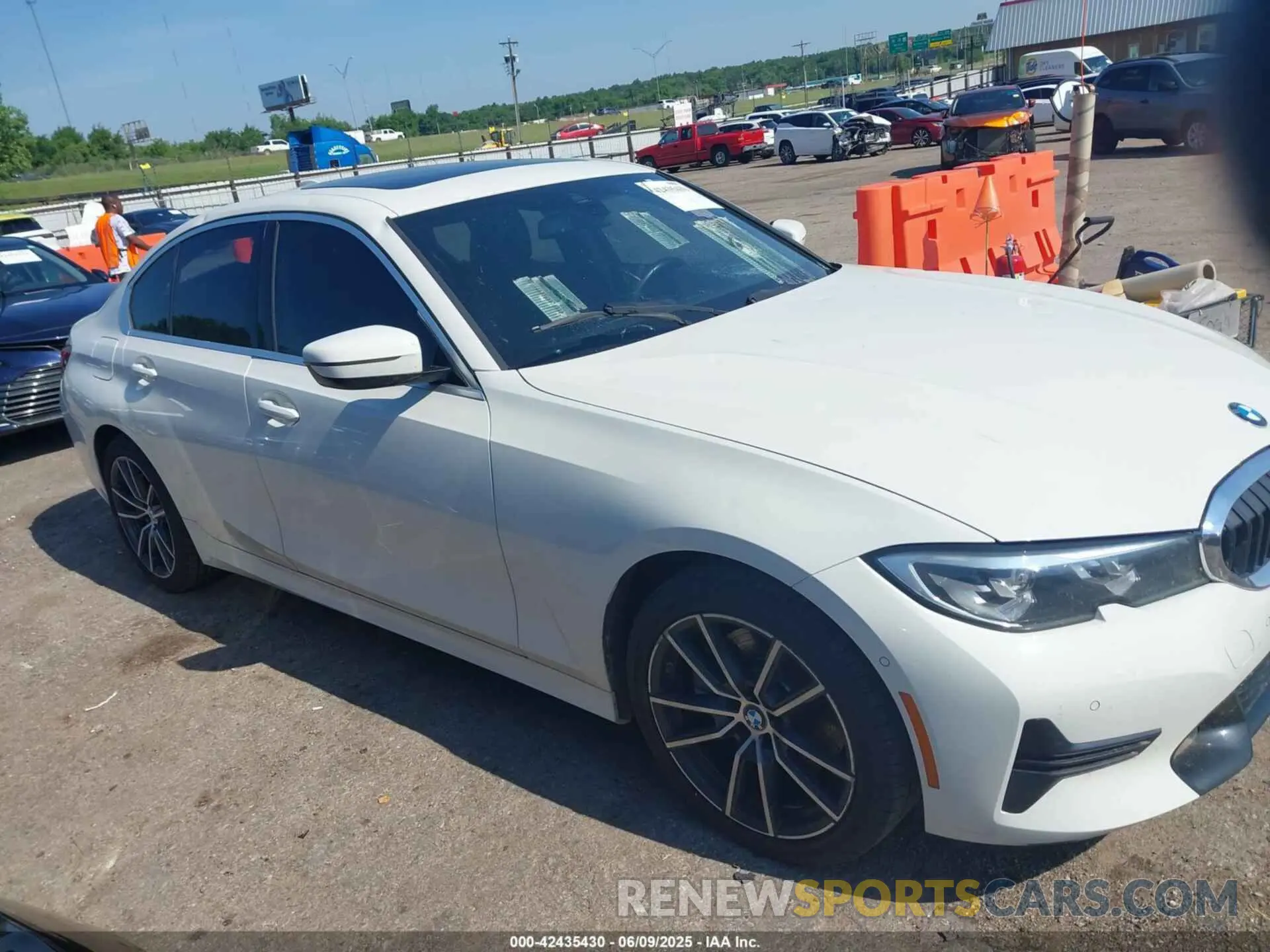 13 Photograph of a damaged car 3MW5R1J06L8B09862 BMW 330I 2020