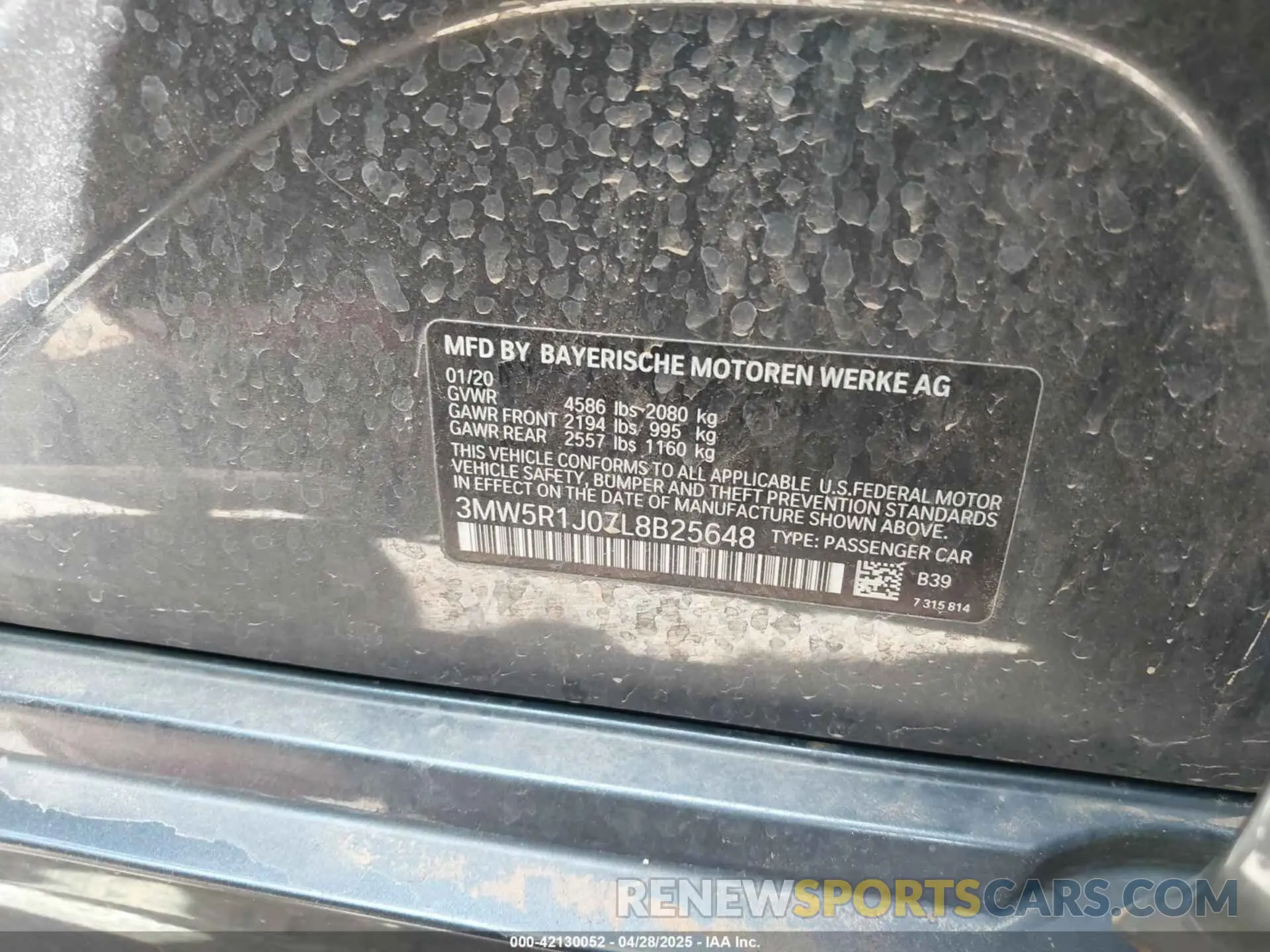 9 Photograph of a damaged car 3MW5R1J07L8B25648 BMW 330I 2020