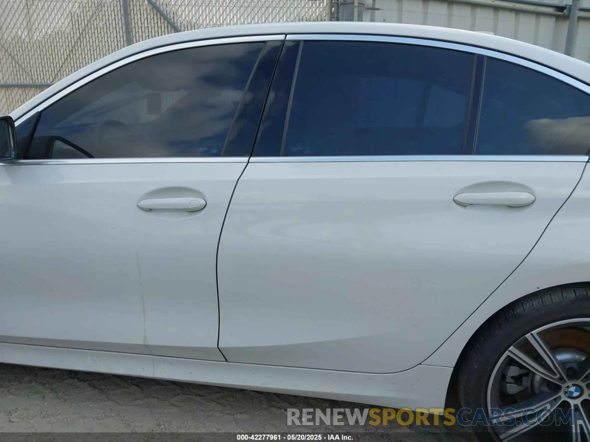 14 Photograph of a damaged car 3MW5R1J08L8B26498 BMW 330I 2020