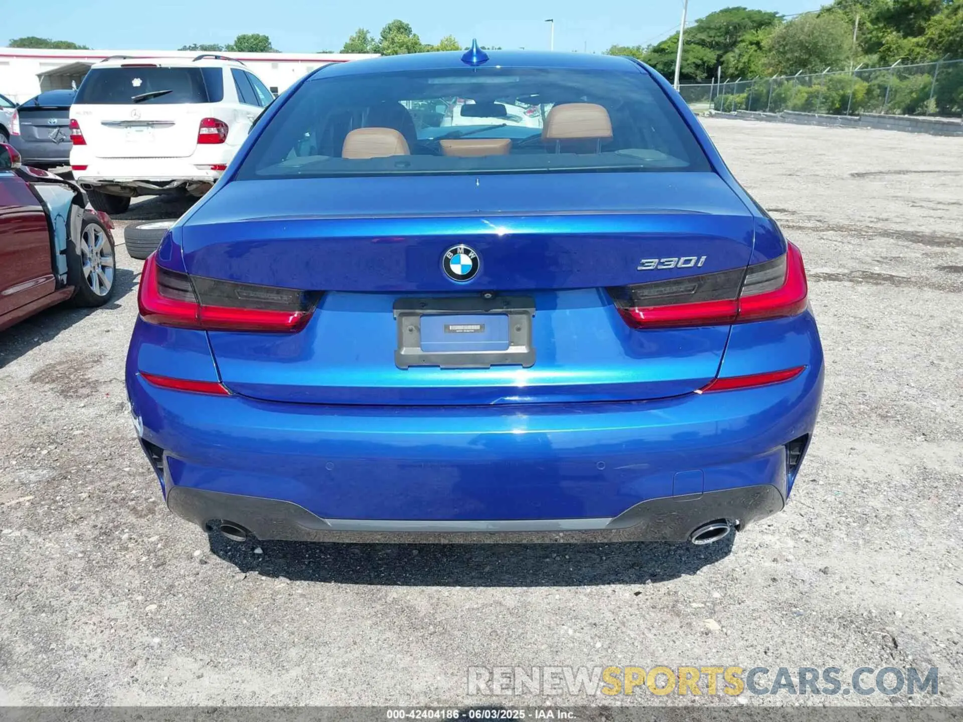 16 Photograph of a damaged car 3MW5R1J09L8B25490 BMW 330I 2020