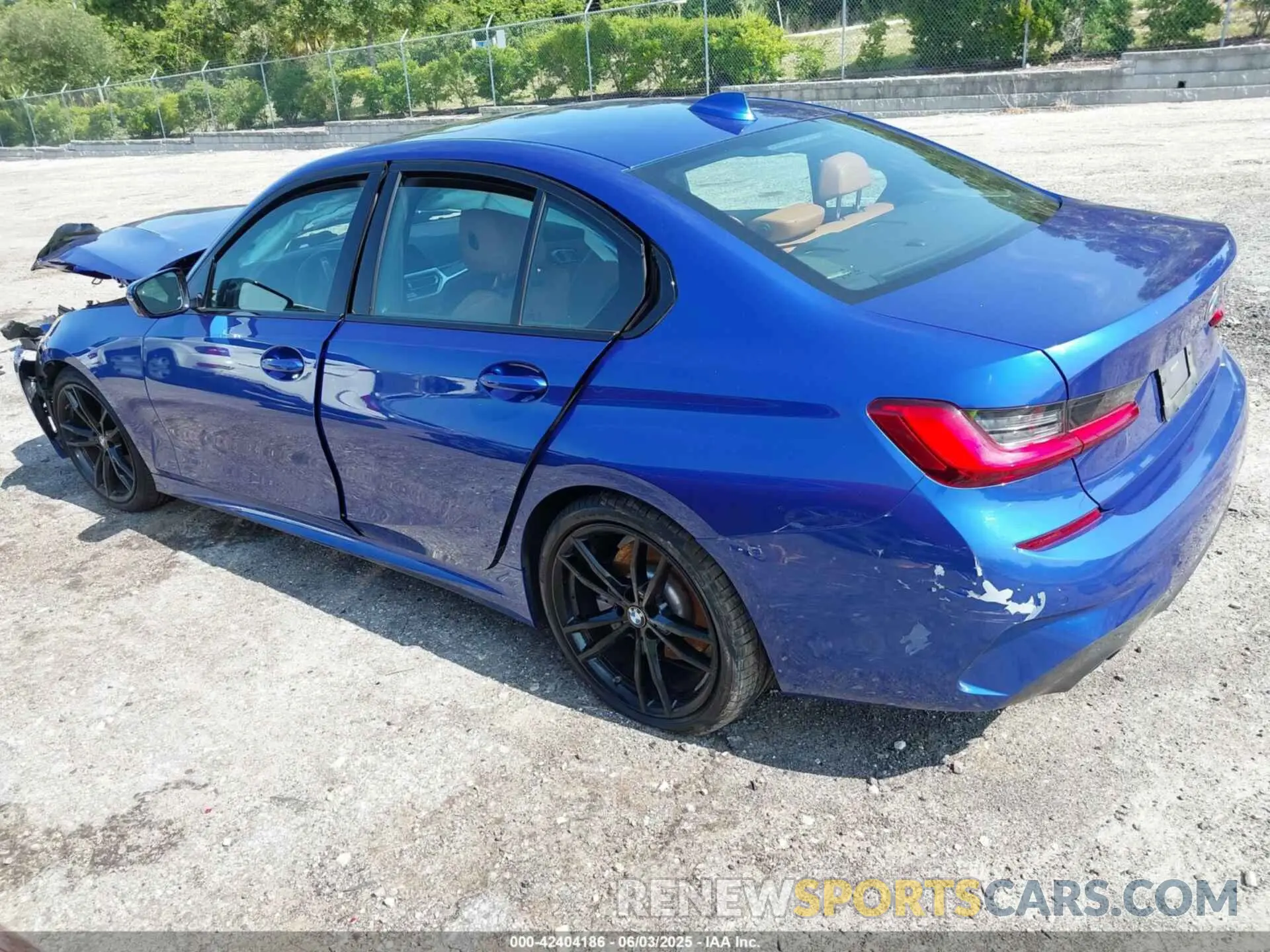 3 Photograph of a damaged car 3MW5R1J09L8B25490 BMW 330I 2020