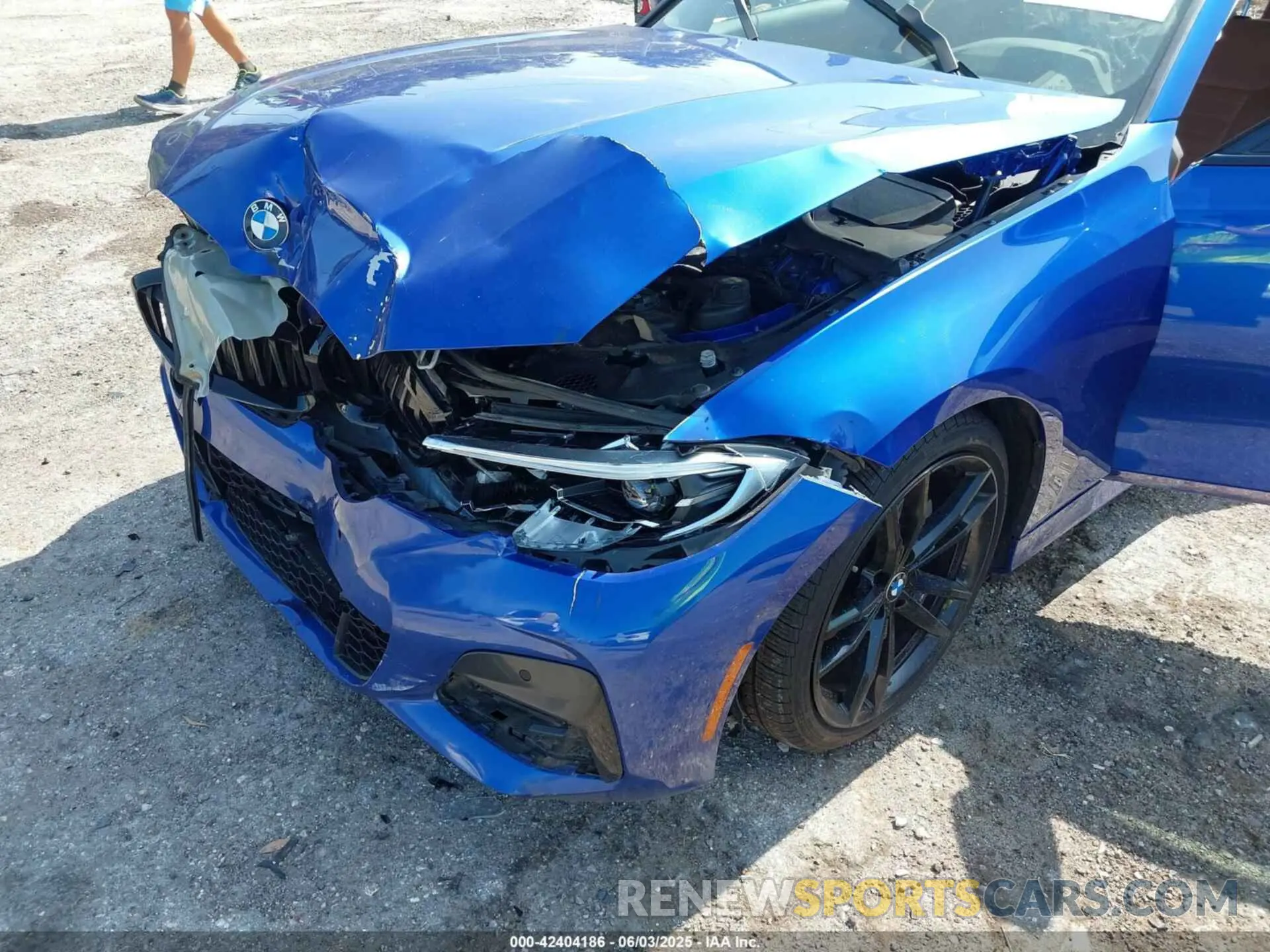 6 Photograph of a damaged car 3MW5R1J09L8B25490 BMW 330I 2020