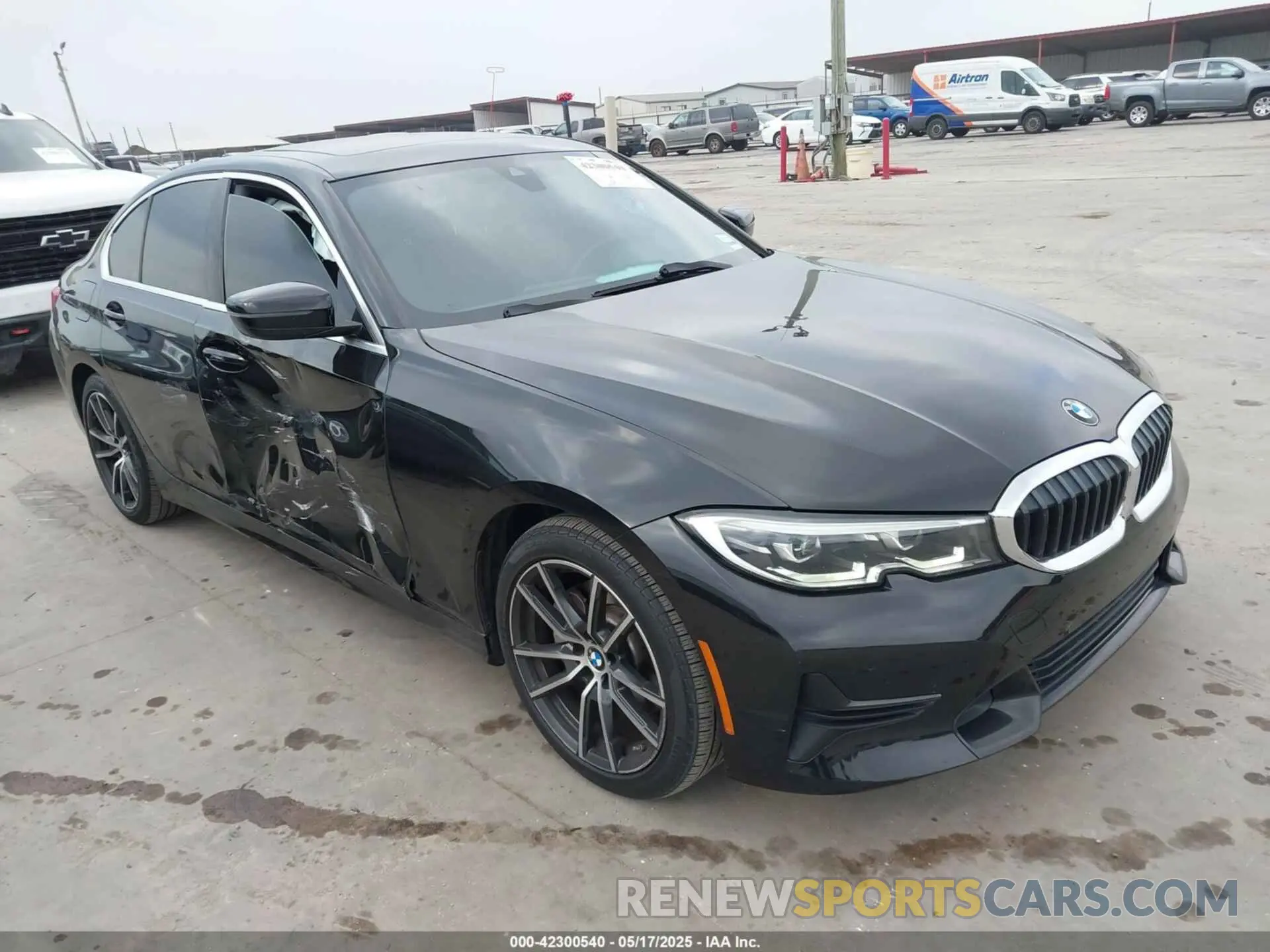 1 Photograph of a damaged car 3MW5R1J0XL8B00985 BMW 330I 2020