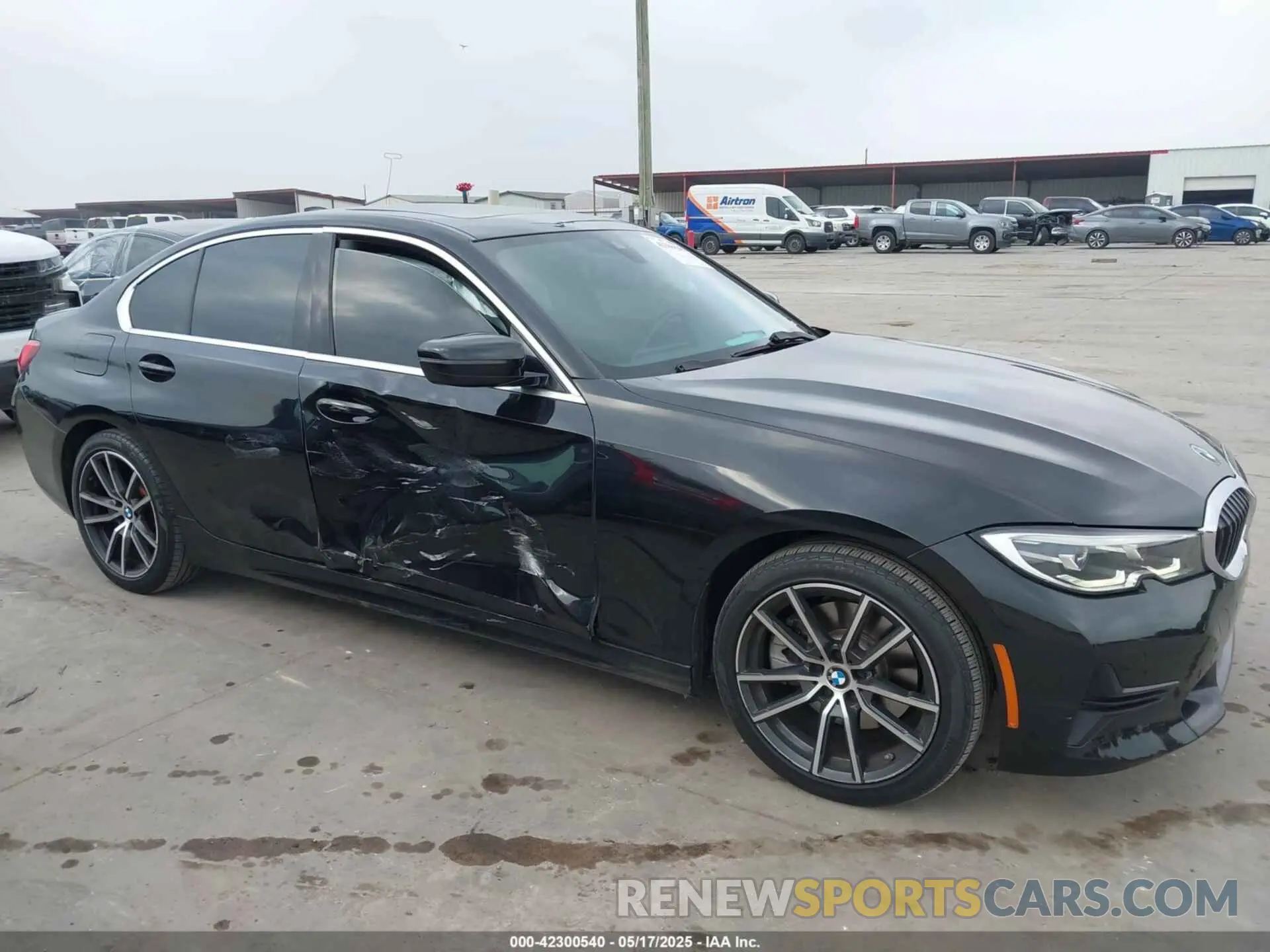 6 Photograph of a damaged car 3MW5R1J0XL8B00985 BMW 330I 2020