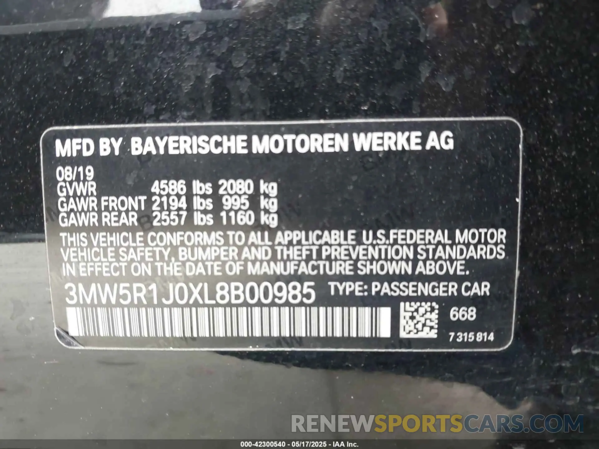 9 Photograph of a damaged car 3MW5R1J0XL8B00985 BMW 330I 2020
