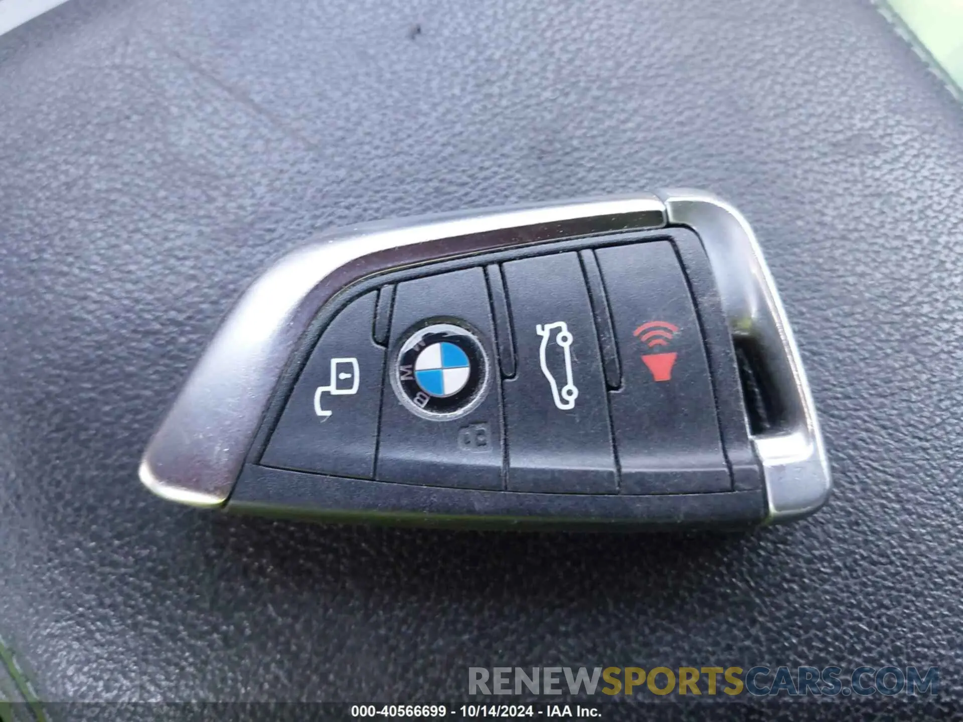 11 Photograph of a damaged car 3MW5R1J0XL8B15597 BMW 330I 2020