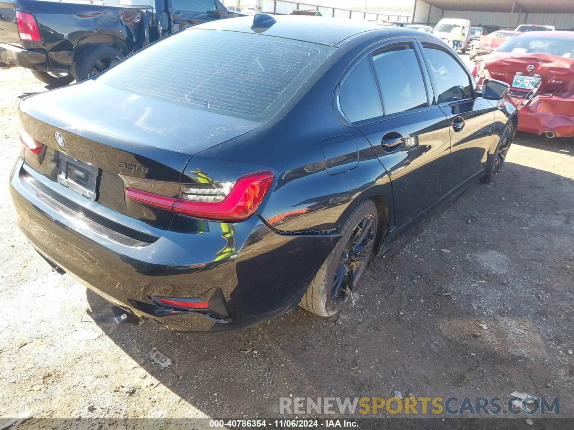 4 Photograph of a damaged car 3MW5R1J0XL8B22484 BMW 330I 2020