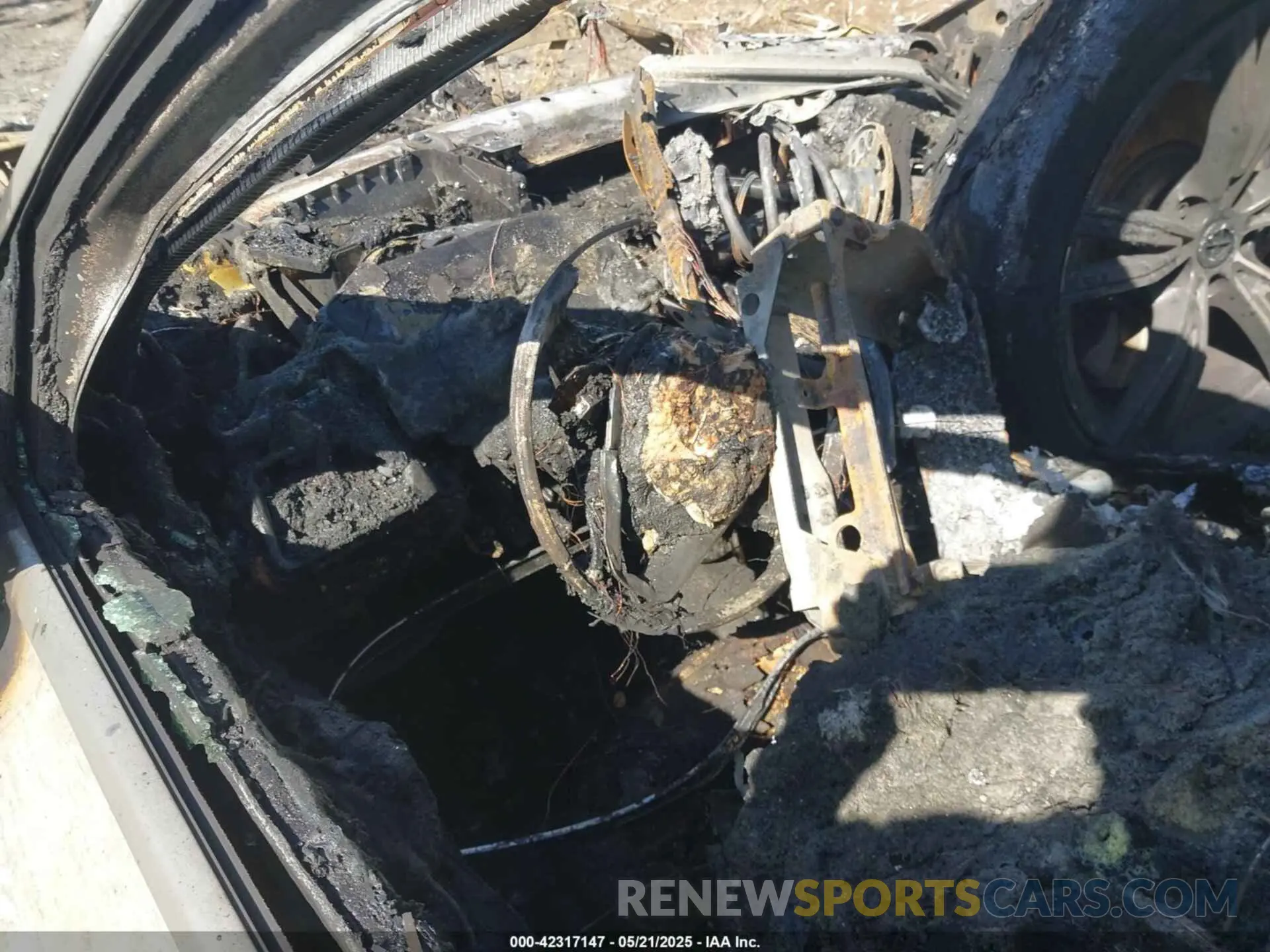 7 Photograph of a damaged car 3MW5R1J0XL8B31024 BMW 330I 2020