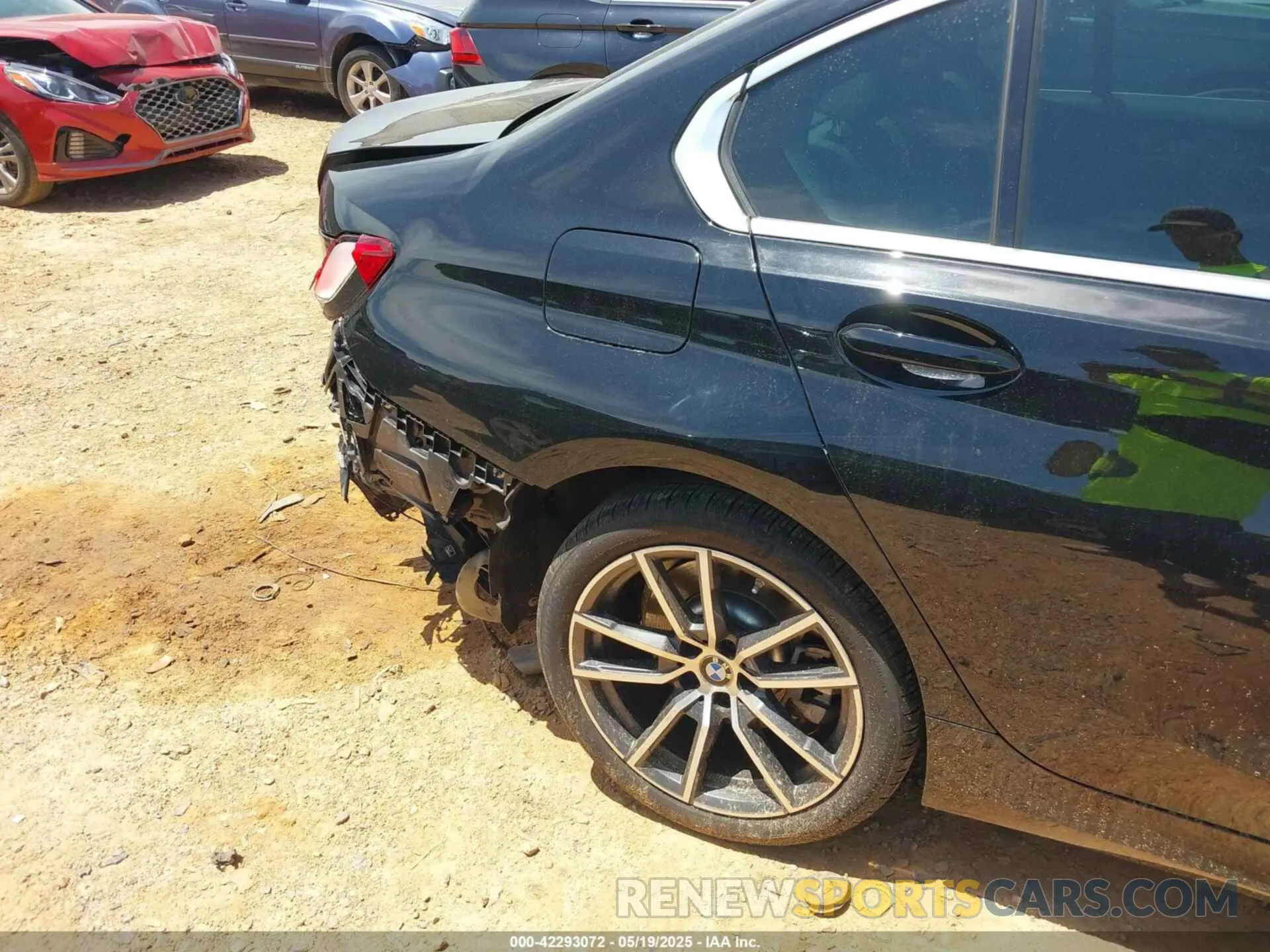 6 Photograph of a damaged car 3MW5R1J0XL8B34103 BMW 330I 2020