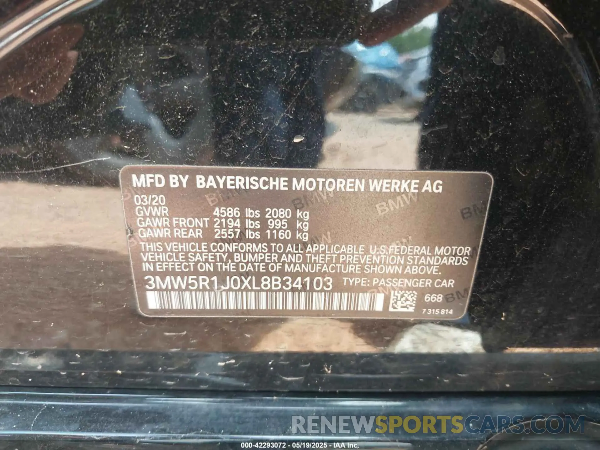 9 Photograph of a damaged car 3MW5R1J0XL8B34103 BMW 330I 2020