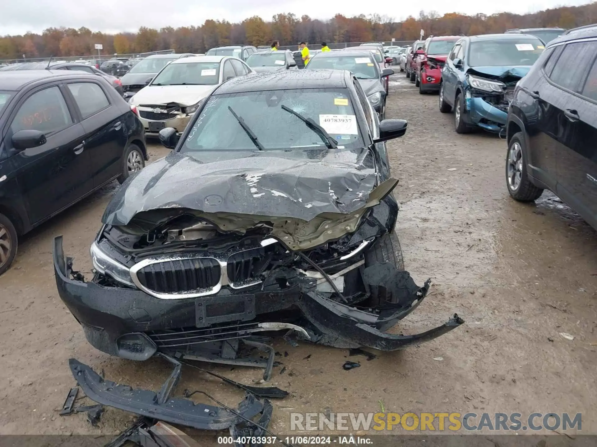 13 Photograph of a damaged car 3MW5R7J00L8B04255 BMW 330I 2020