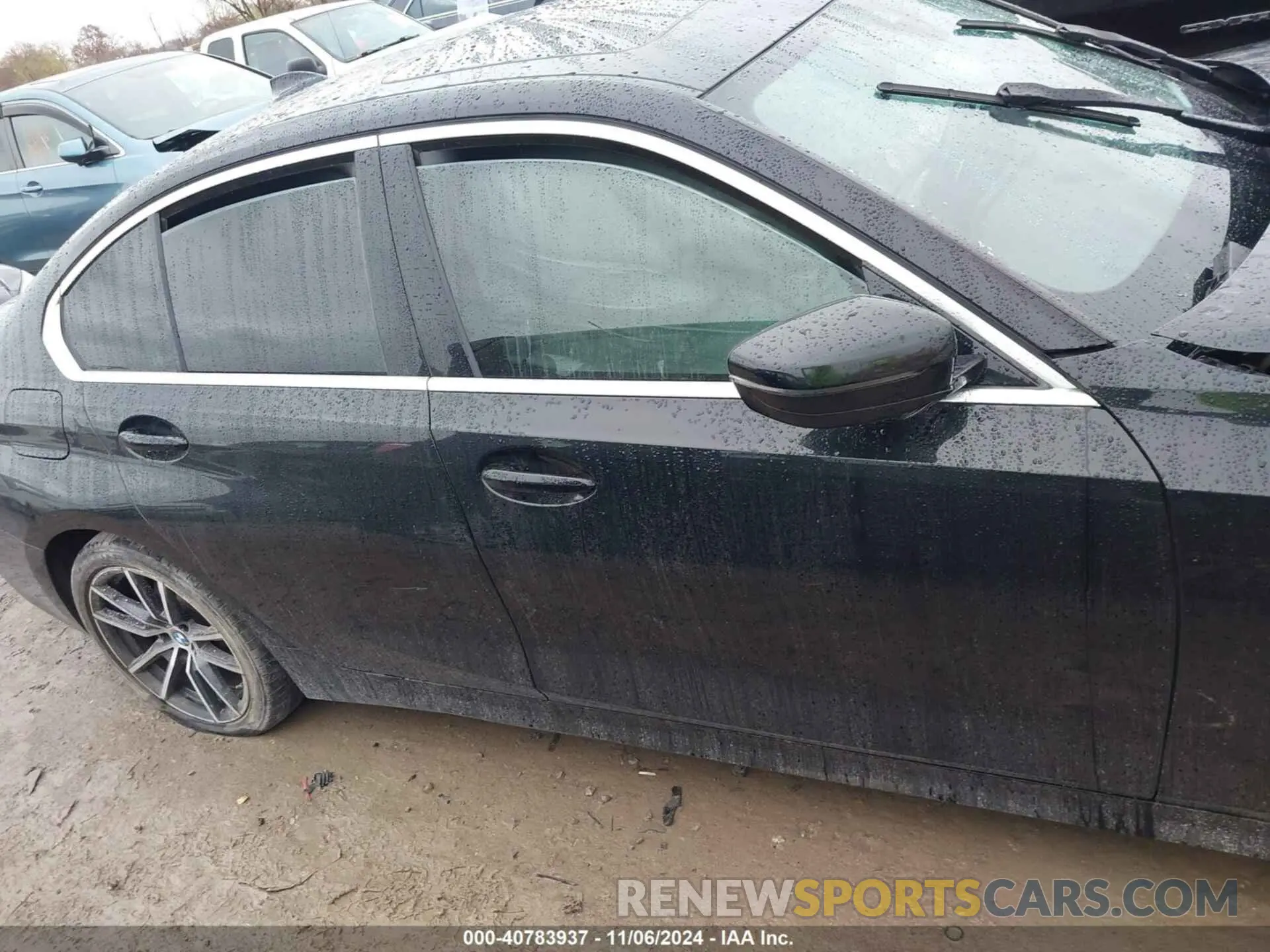 14 Photograph of a damaged car 3MW5R7J00L8B04255 BMW 330I 2020