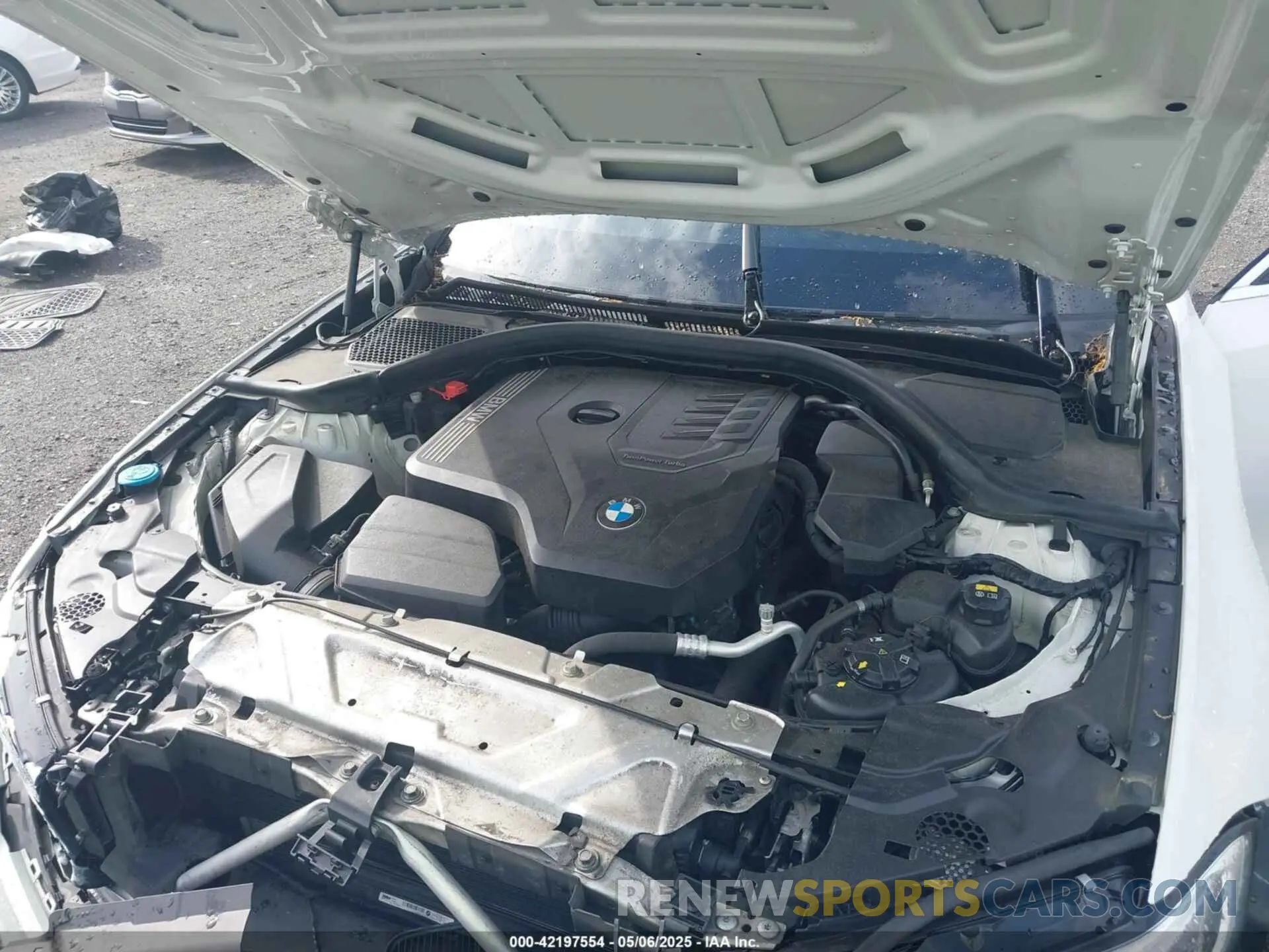 10 Photograph of a damaged car 3MW5R7J00L8B06071 BMW 330I 2020