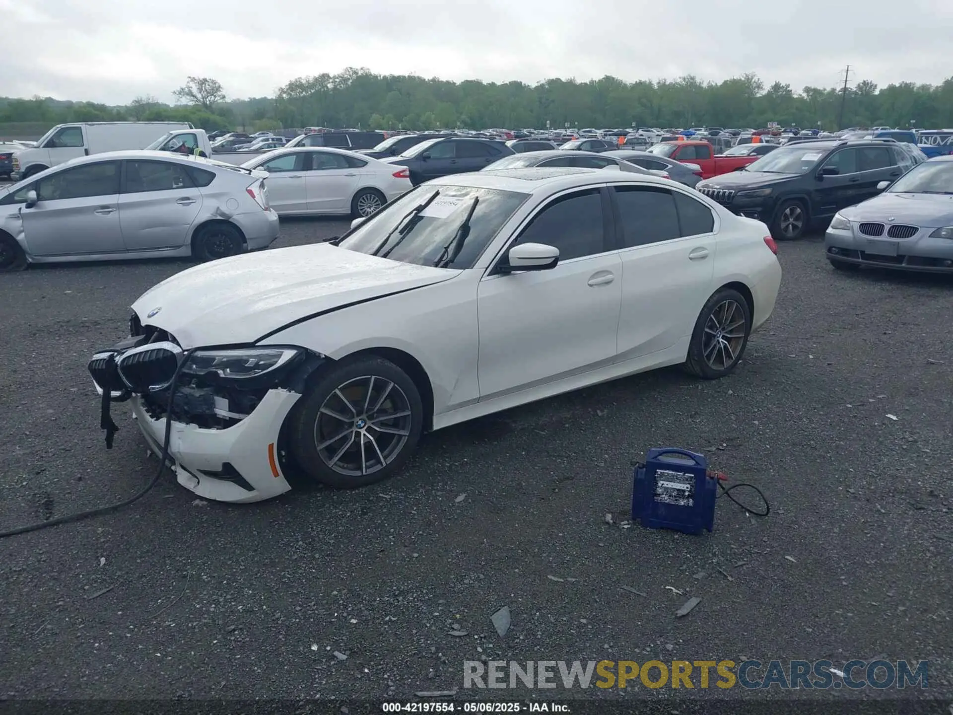 2 Photograph of a damaged car 3MW5R7J00L8B06071 BMW 330I 2020