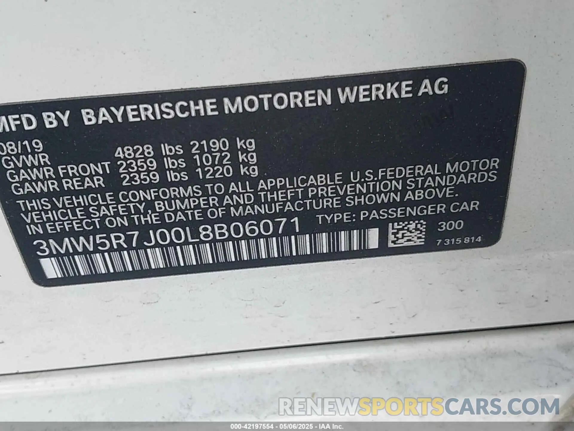 9 Photograph of a damaged car 3MW5R7J00L8B06071 BMW 330I 2020