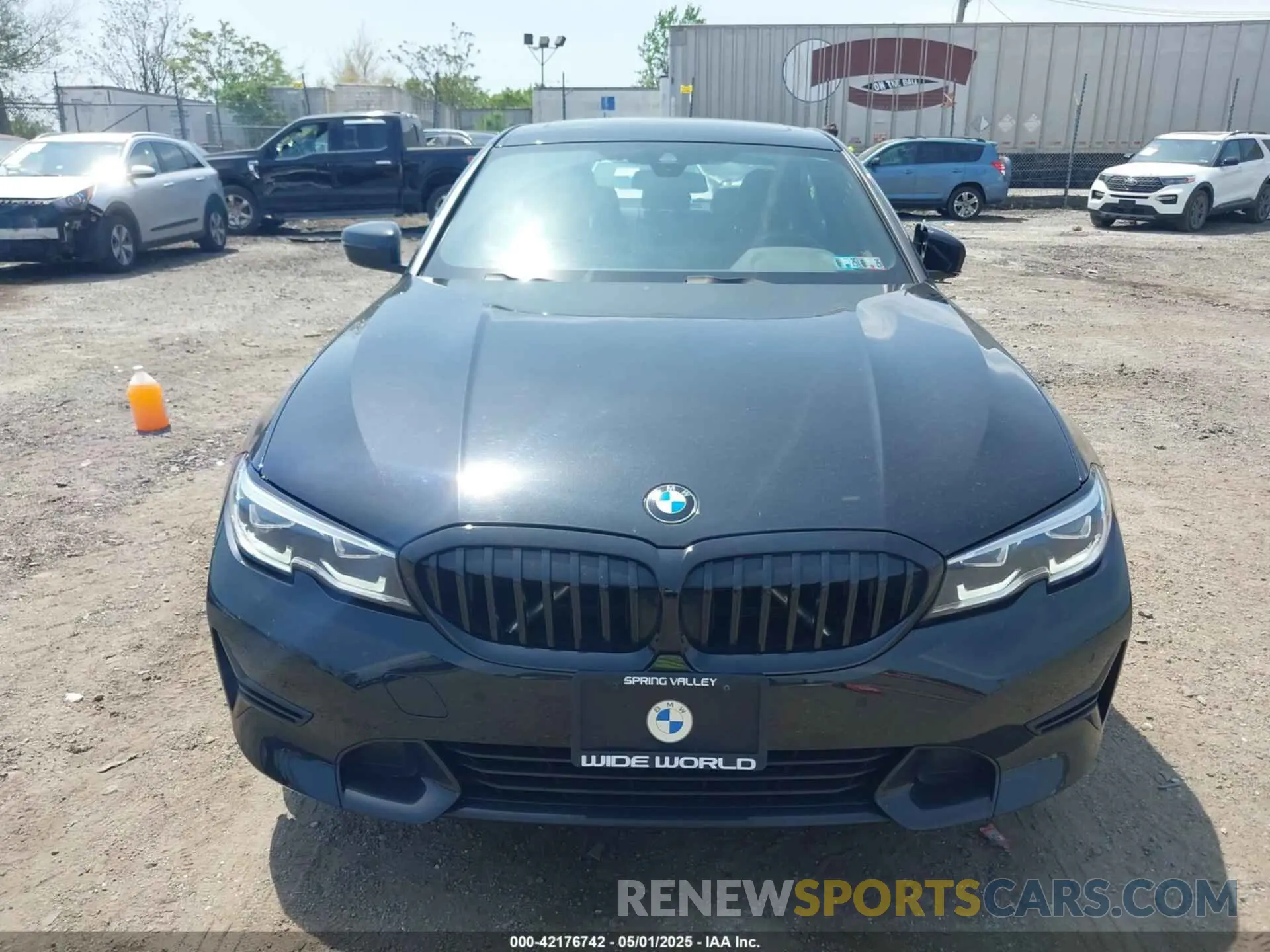 11 Photograph of a damaged car 3MW5R7J00L8B14297 BMW 330I 2020