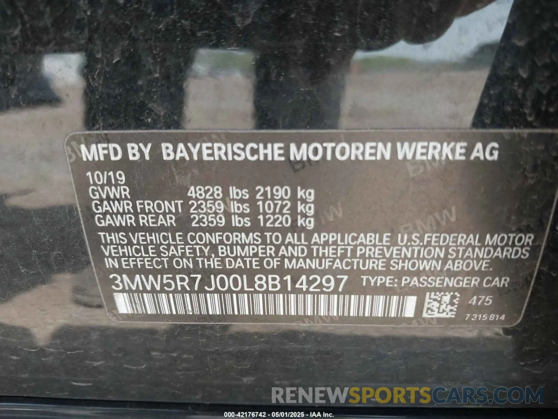 9 Photograph of a damaged car 3MW5R7J00L8B14297 BMW 330I 2020