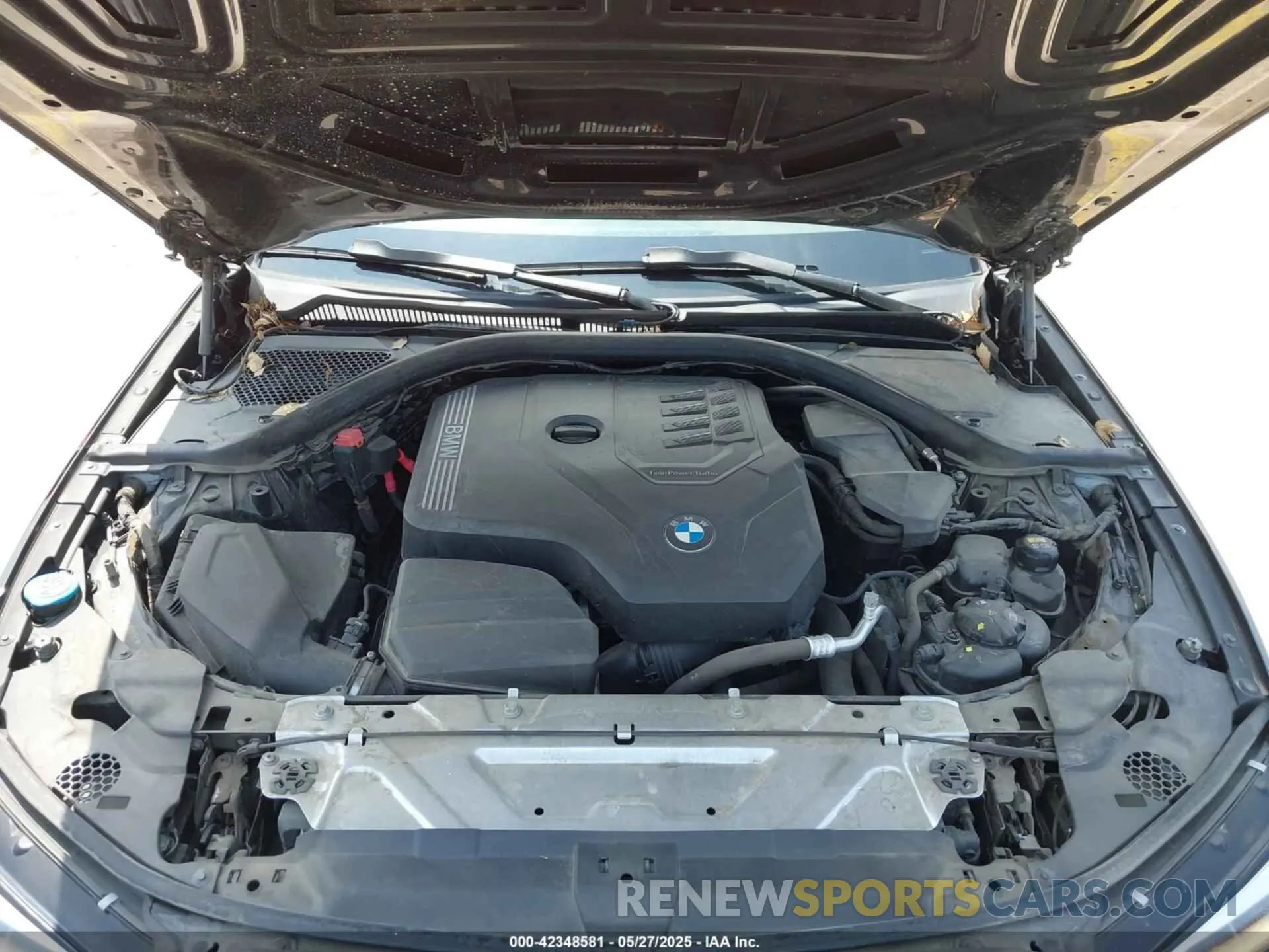 10 Photograph of a damaged car 3MW5R7J00L8B15482 BMW 330I 2020