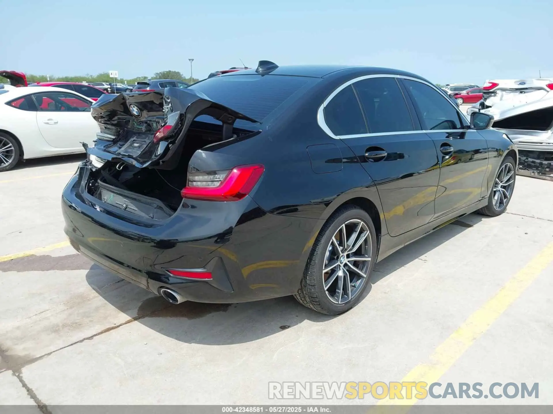 4 Photograph of a damaged car 3MW5R7J00L8B15482 BMW 330I 2020