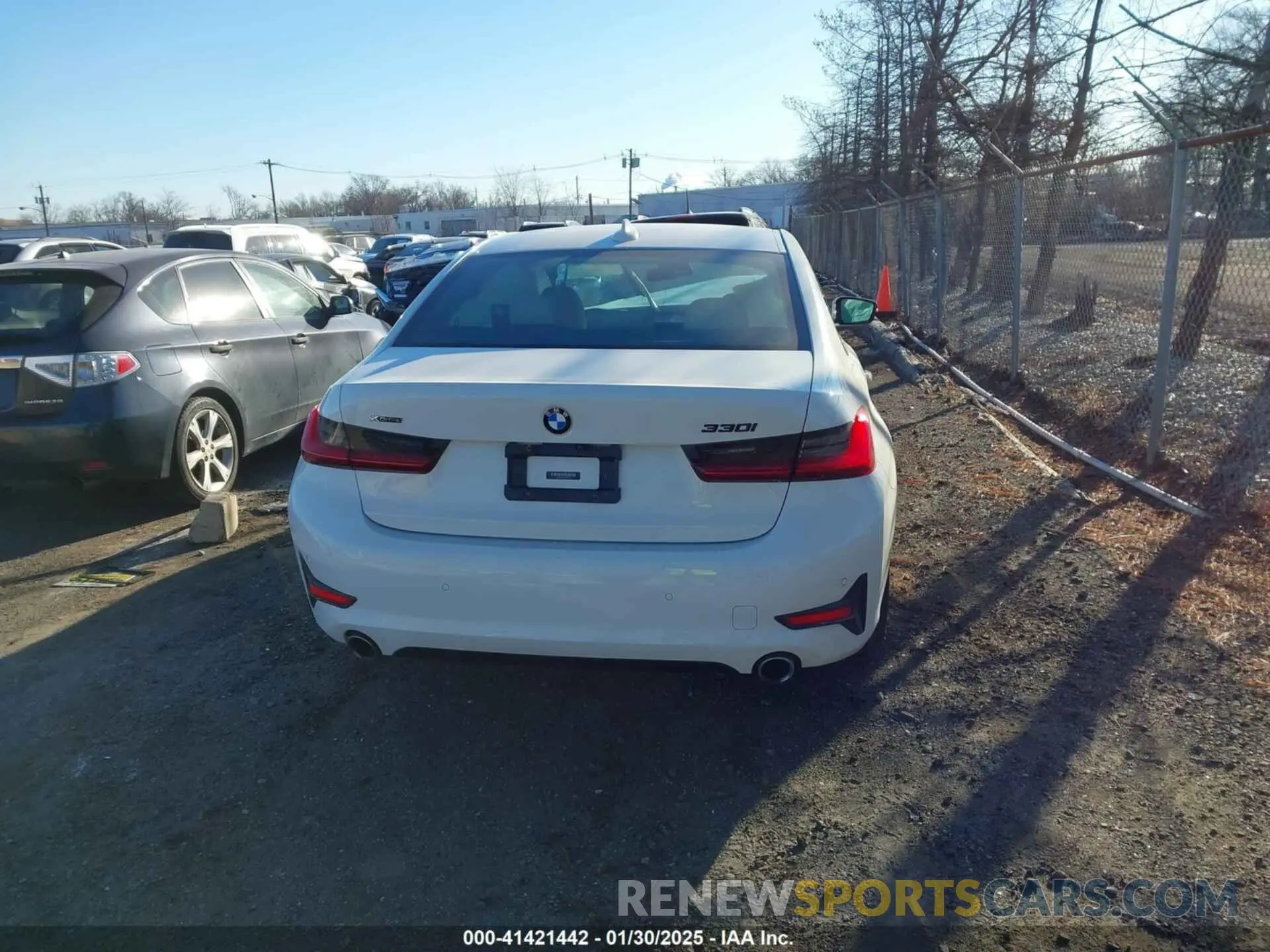 16 Photograph of a damaged car 3MW5R7J00L8B34288 BMW 330I 2020