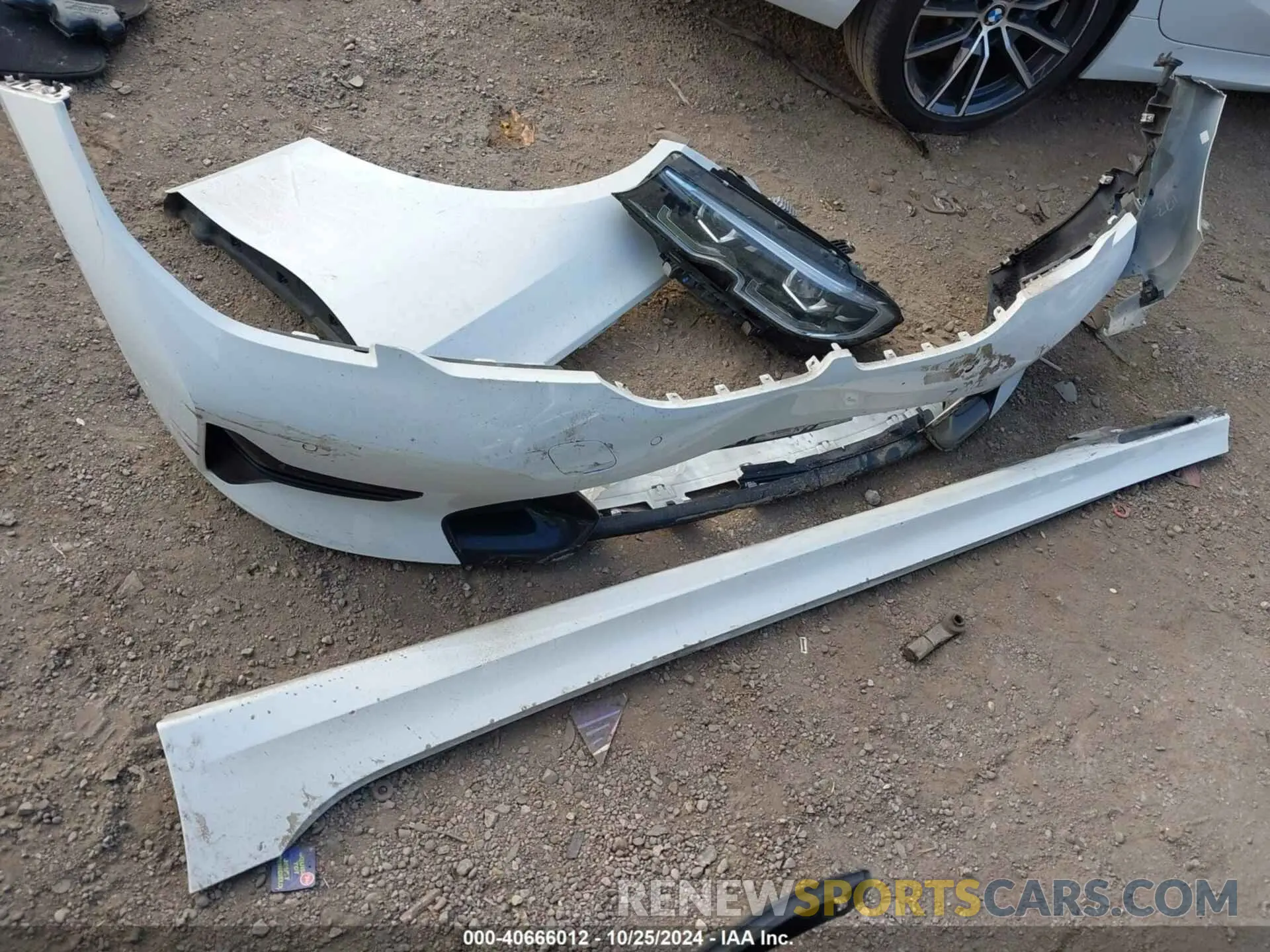 12 Photograph of a damaged car 3MW5R7J01L8B05074 BMW 330I 2020