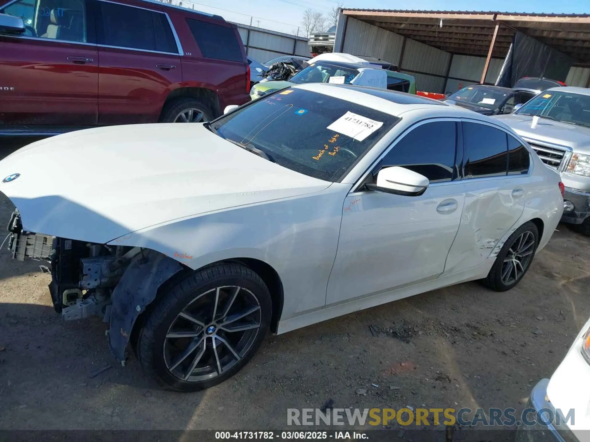 15 Photograph of a damaged car 3MW5R7J01L8B06063 BMW 330I 2020