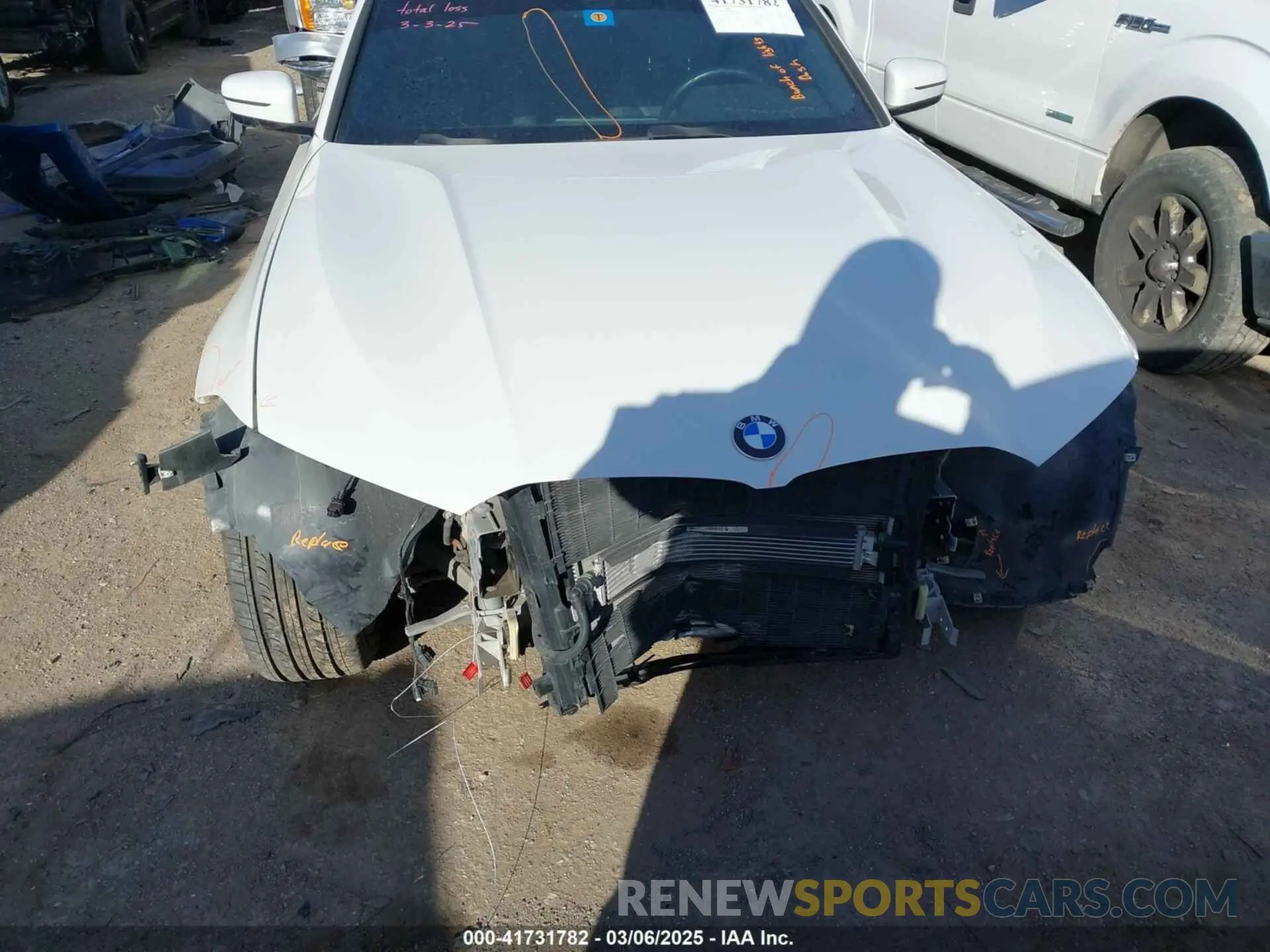 6 Photograph of a damaged car 3MW5R7J01L8B06063 BMW 330I 2020