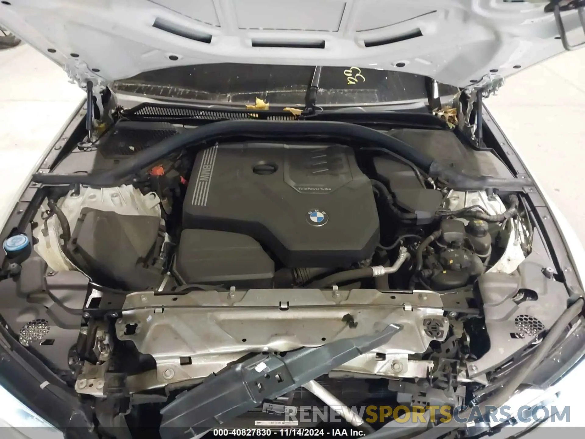 10 Photograph of a damaged car 3MW5R7J02L8B08517 BMW 330I 2020
