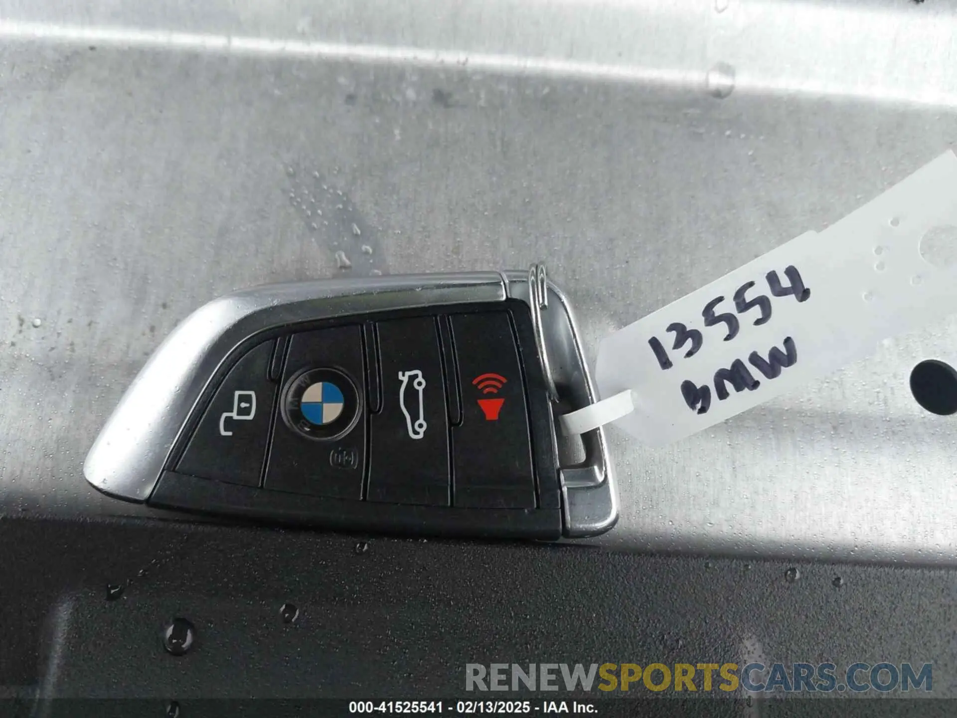 11 Photograph of a damaged car 3MW5R7J02L8B27598 BMW 330I 2020