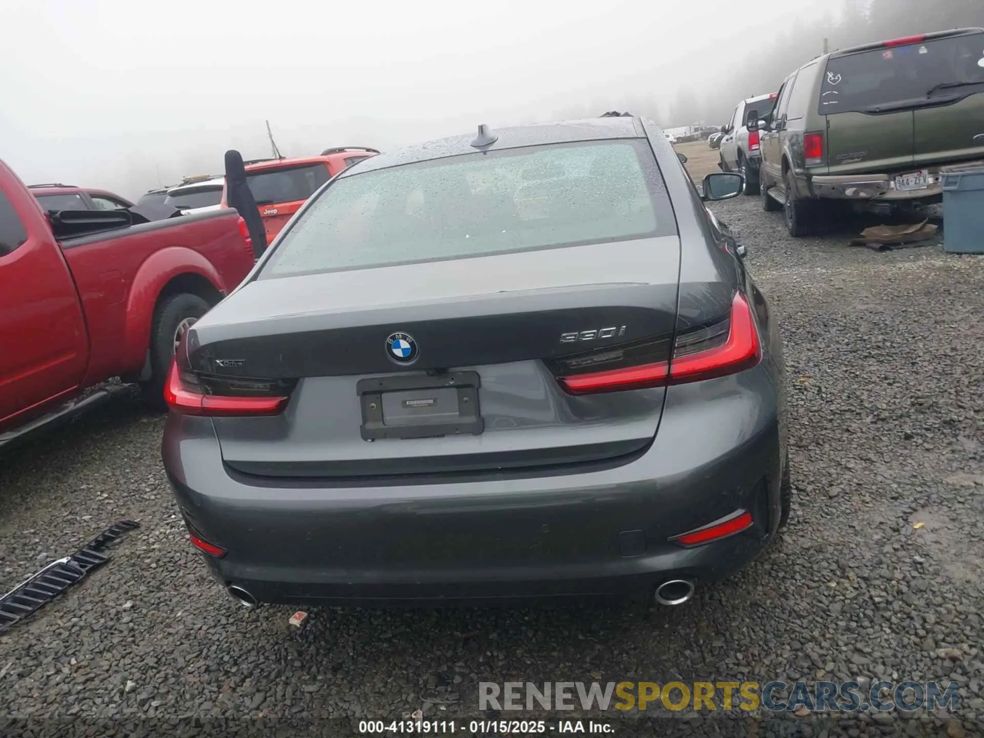 17 Photograph of a damaged car 3MW5R7J06L8B07905 BMW 330I 2020