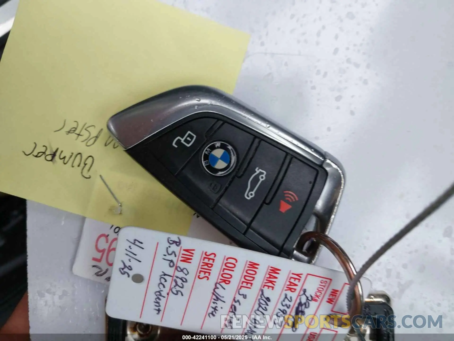 11 Photograph of a damaged car 3MW5R7J06L8B08925 BMW 330I 2020
