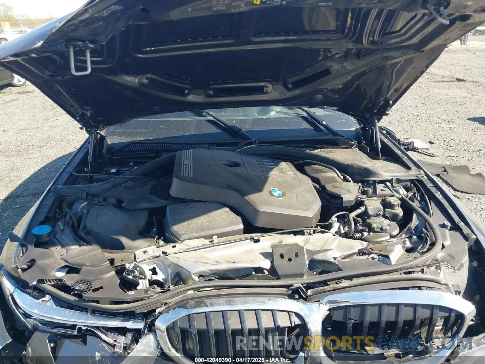 10 Photograph of a damaged car 3MW5R7J07L8B16676 BMW 330I 2020