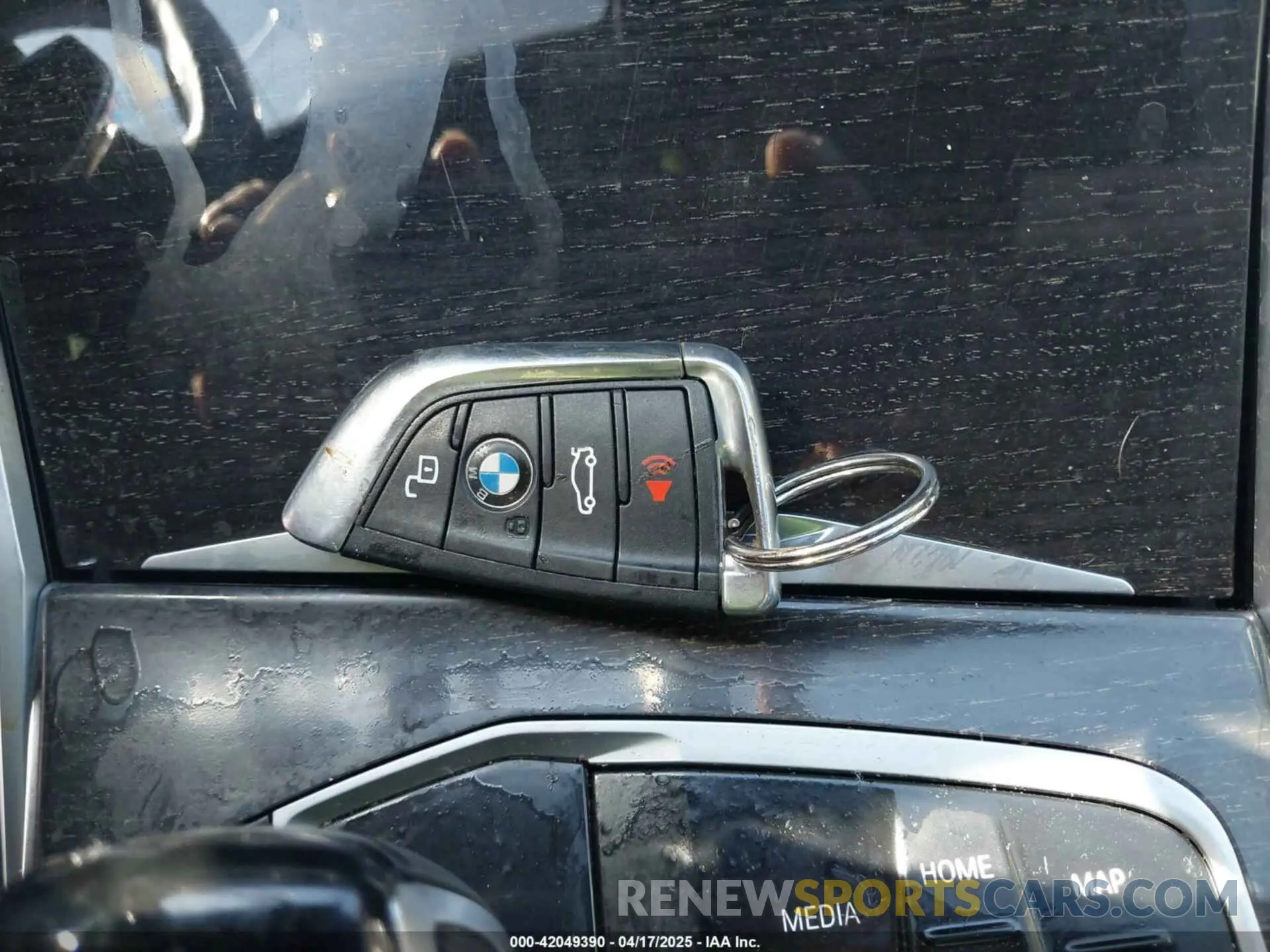 11 Photograph of a damaged car 3MW5R7J07L8B16676 BMW 330I 2020