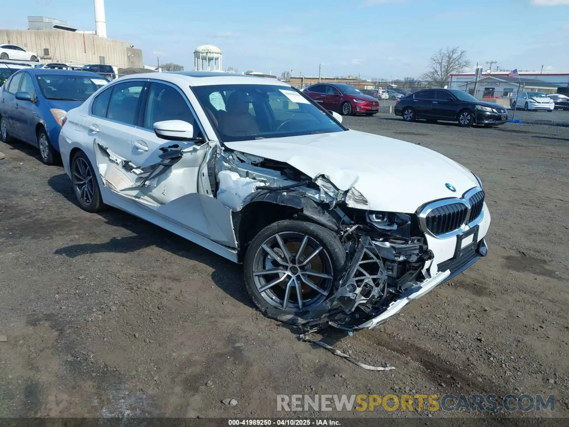 1 Photograph of a damaged car 3MW5R7J08L8B09946 BMW 330I 2020