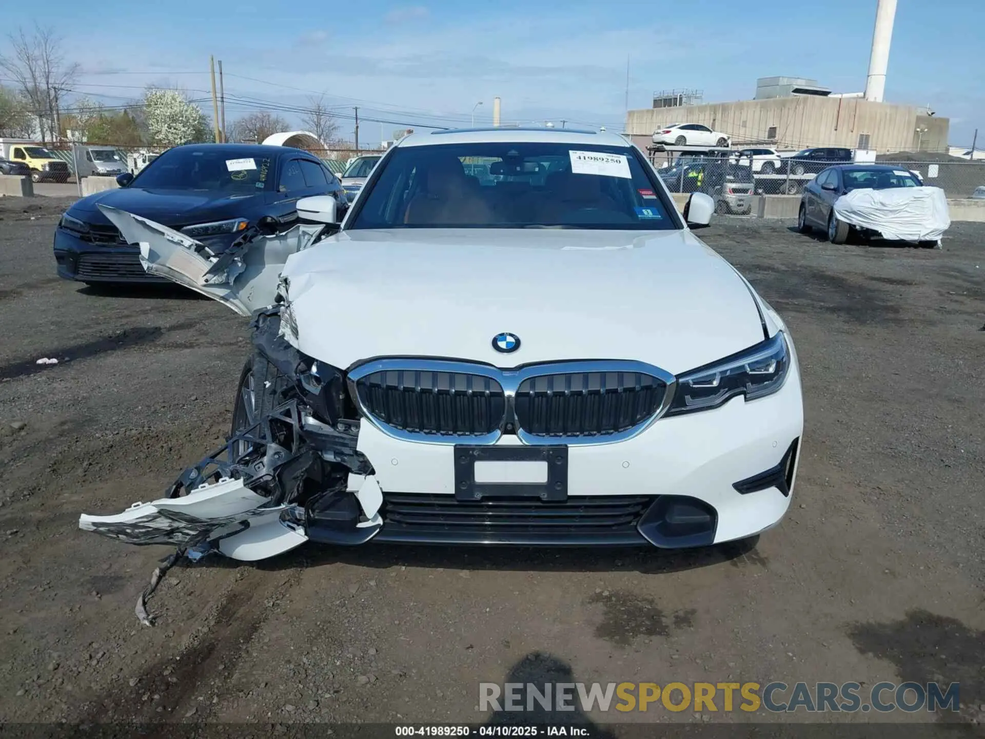 12 Photograph of a damaged car 3MW5R7J08L8B09946 BMW 330I 2020