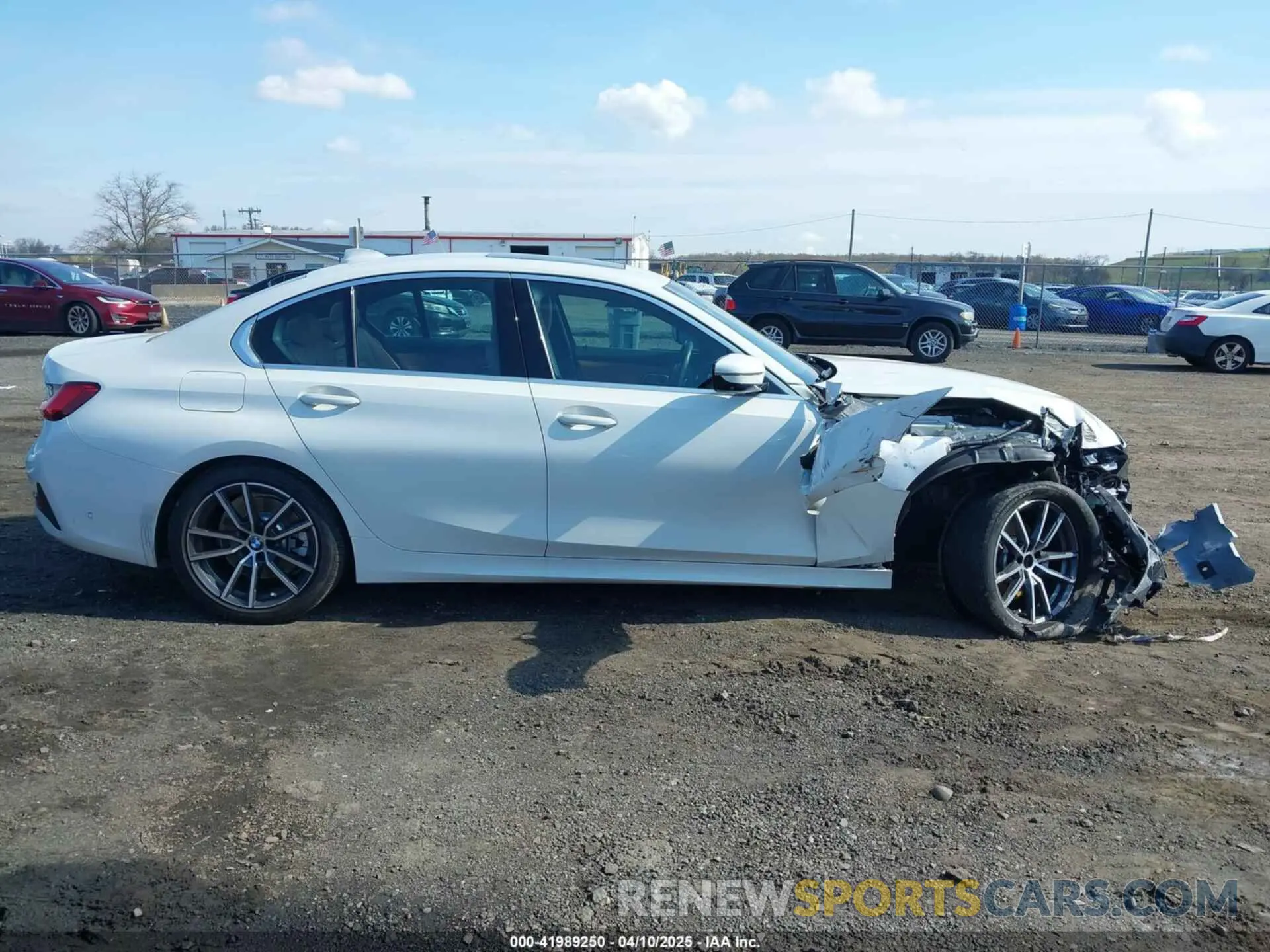 13 Photograph of a damaged car 3MW5R7J08L8B09946 BMW 330I 2020