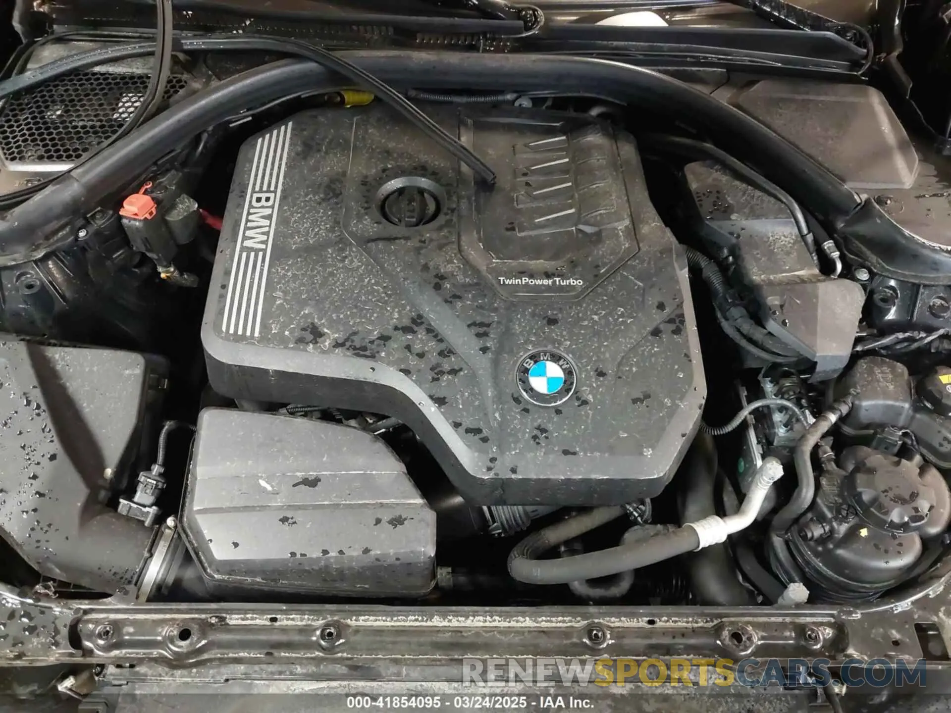 10 Photograph of a damaged car 3MW5R7J08L8B10398 BMW 330I 2020