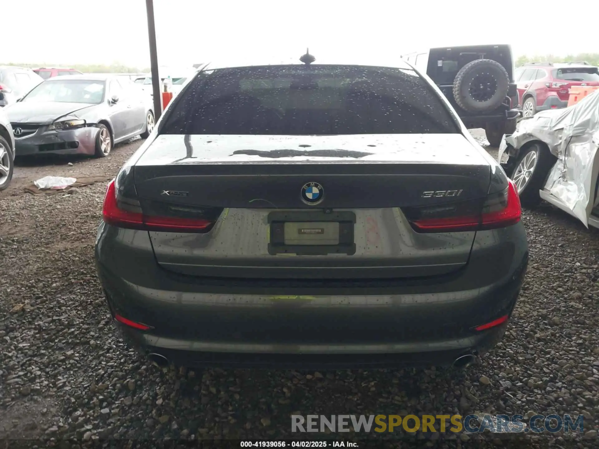 21 Photograph of a damaged car 3MW5R7J09L8B05601 BMW 330I 2020