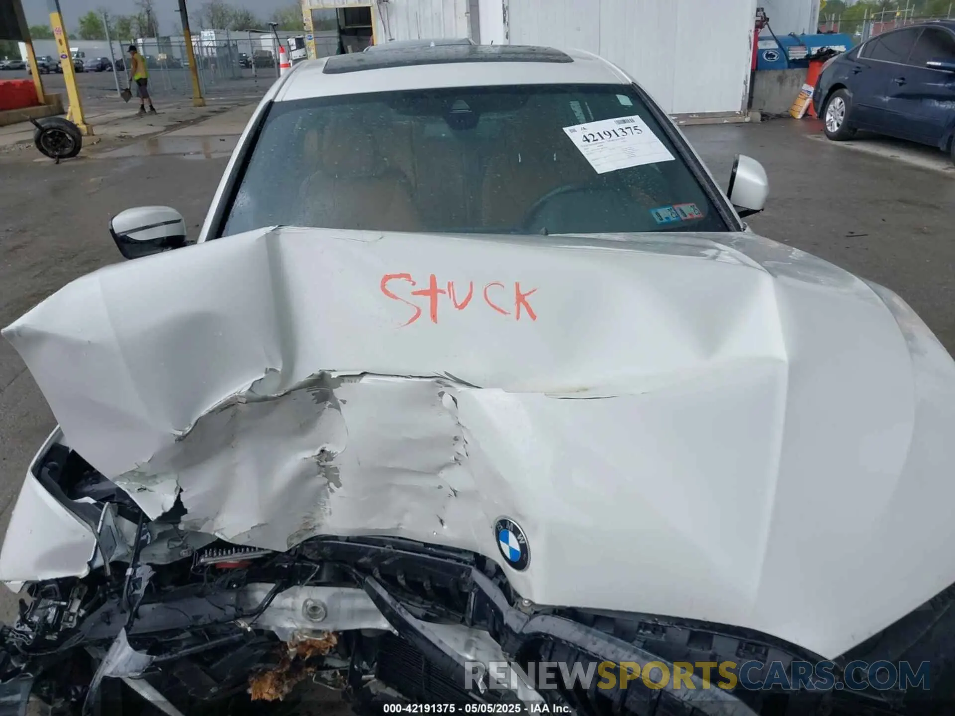 10 Photograph of a damaged car 3MW5R7J09L8B30823 BMW 330I 2020