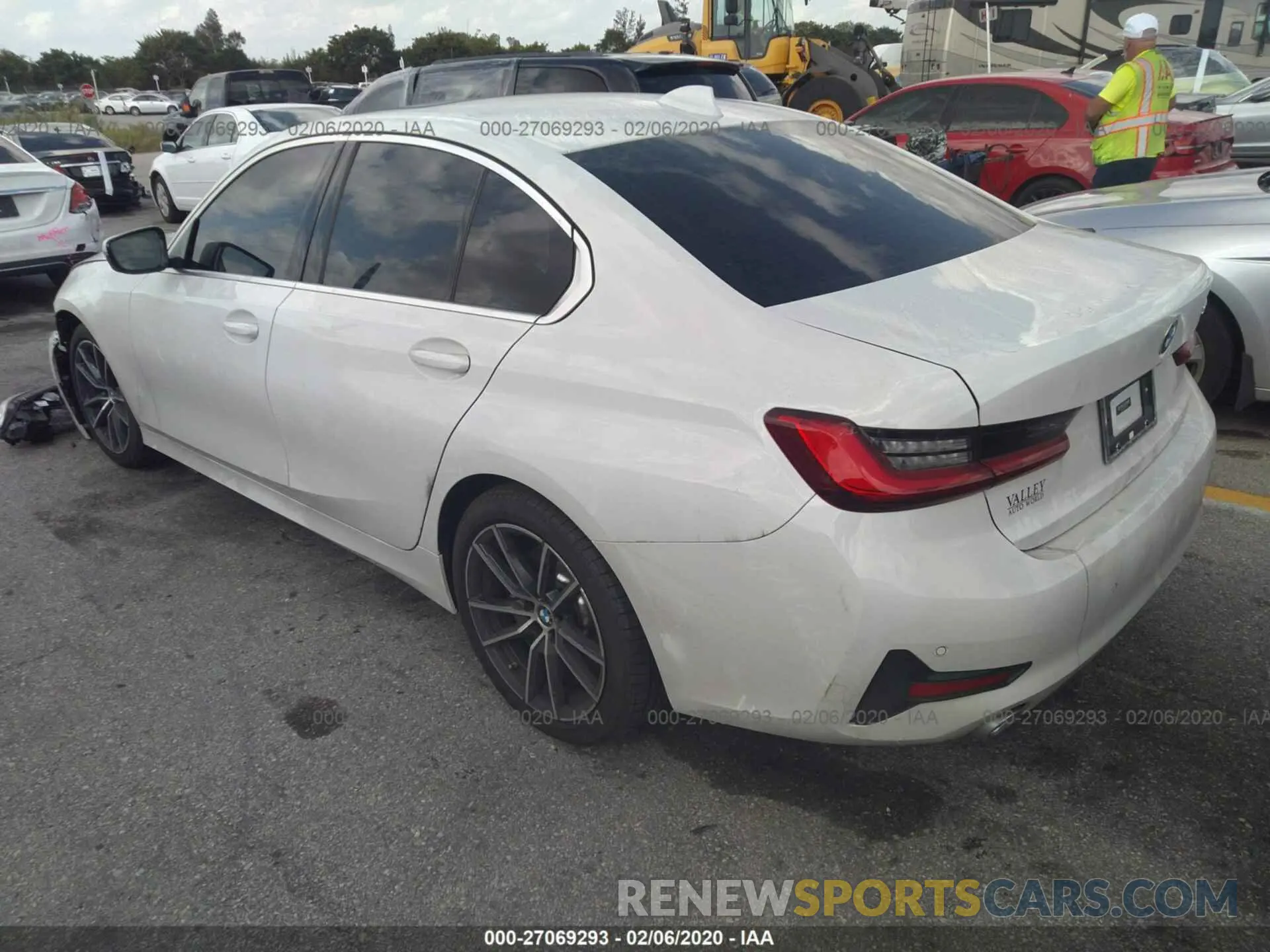 3 Photograph of a damaged car WBA5R1C00LFH38332 BMW 330I 2020